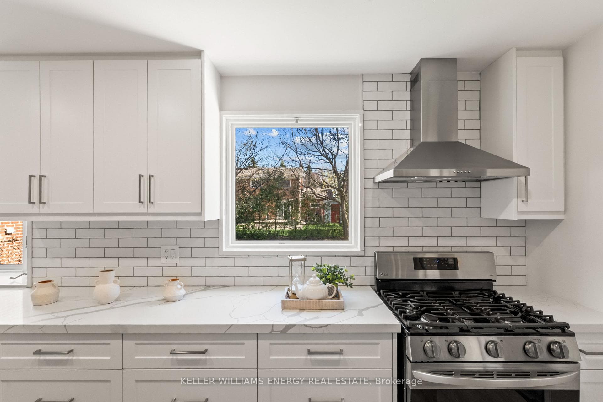 5 Castlemere Crescent photo 7