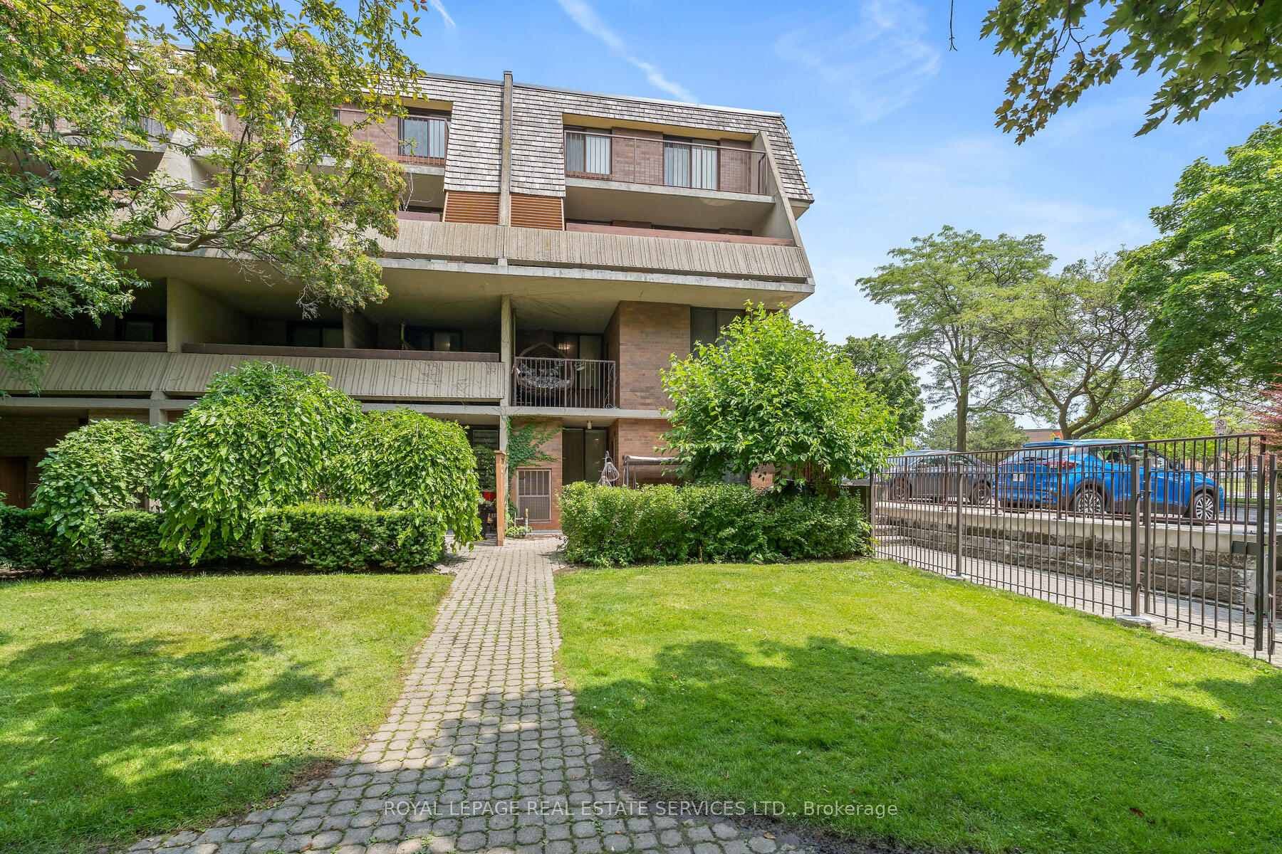1250 Mississauga Valley Boulevard Unit 1 photo 1