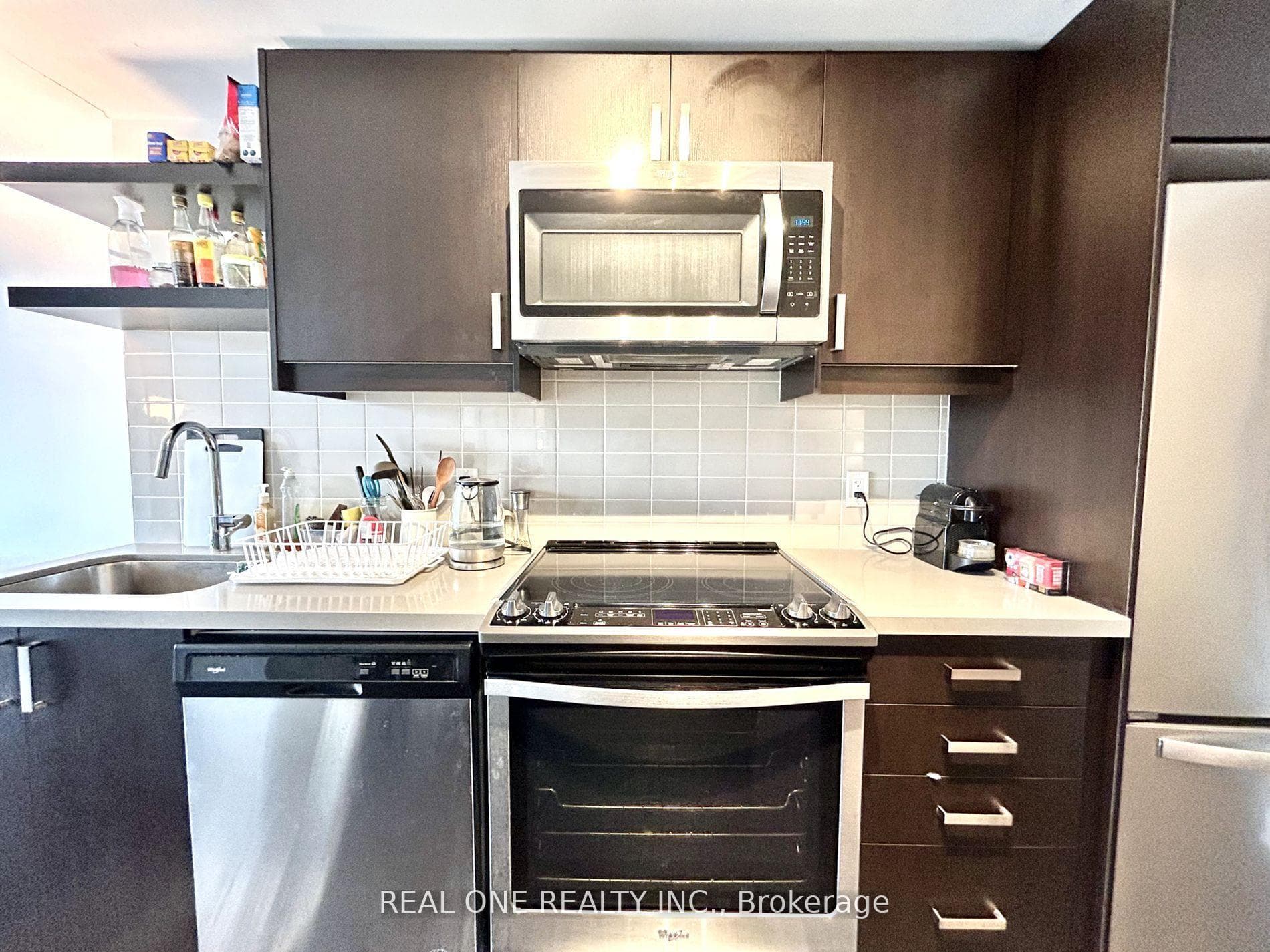50 Wellesley Street Unit 1806 photo 5