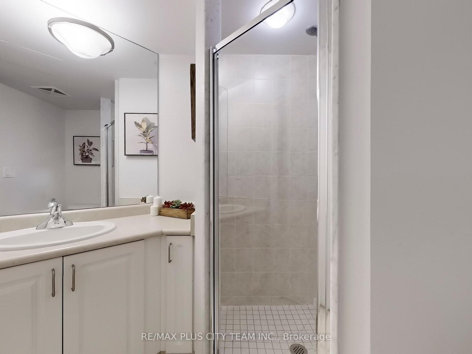 231 Fort York Boulevard Unit 1811 photo 15