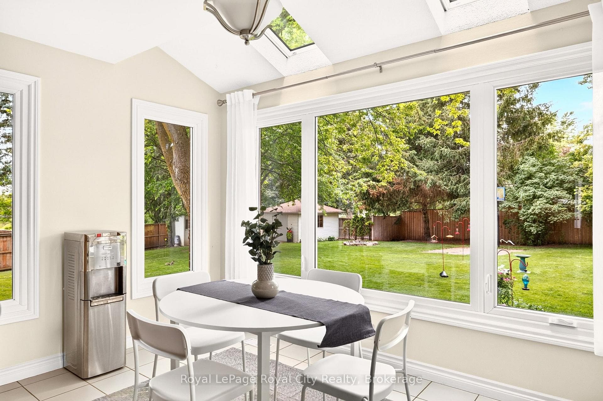 9 Darren Place photo 17