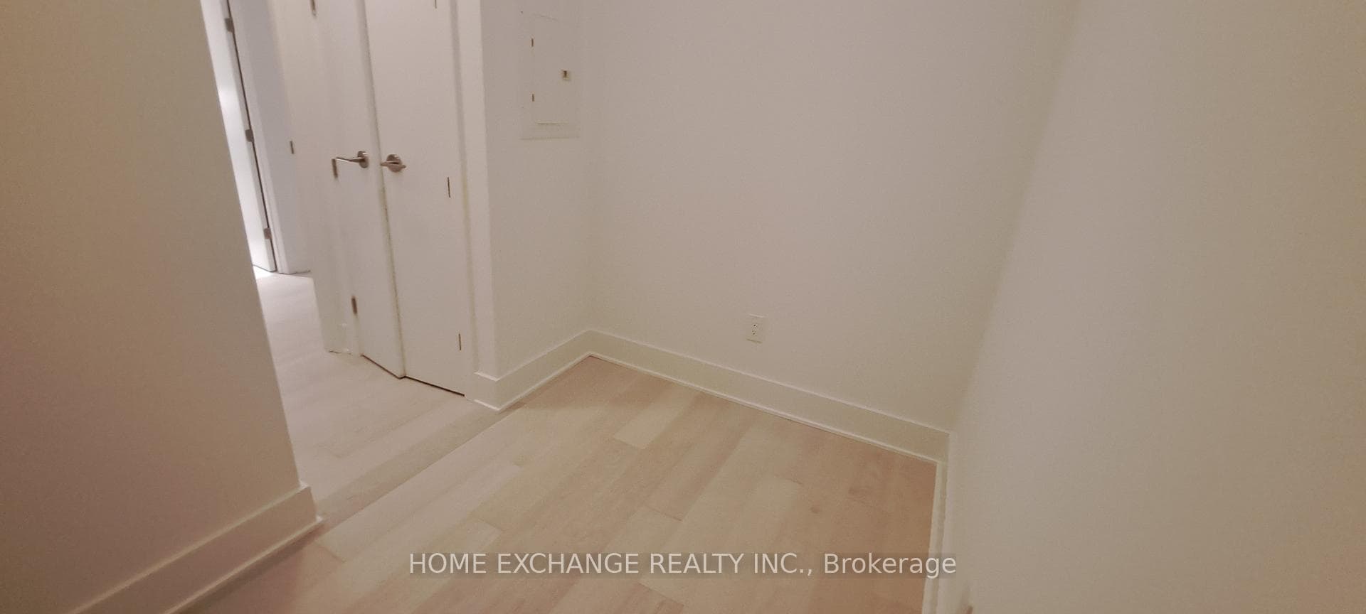 11 Yorkville Avenue Unit 4610 photo 16
