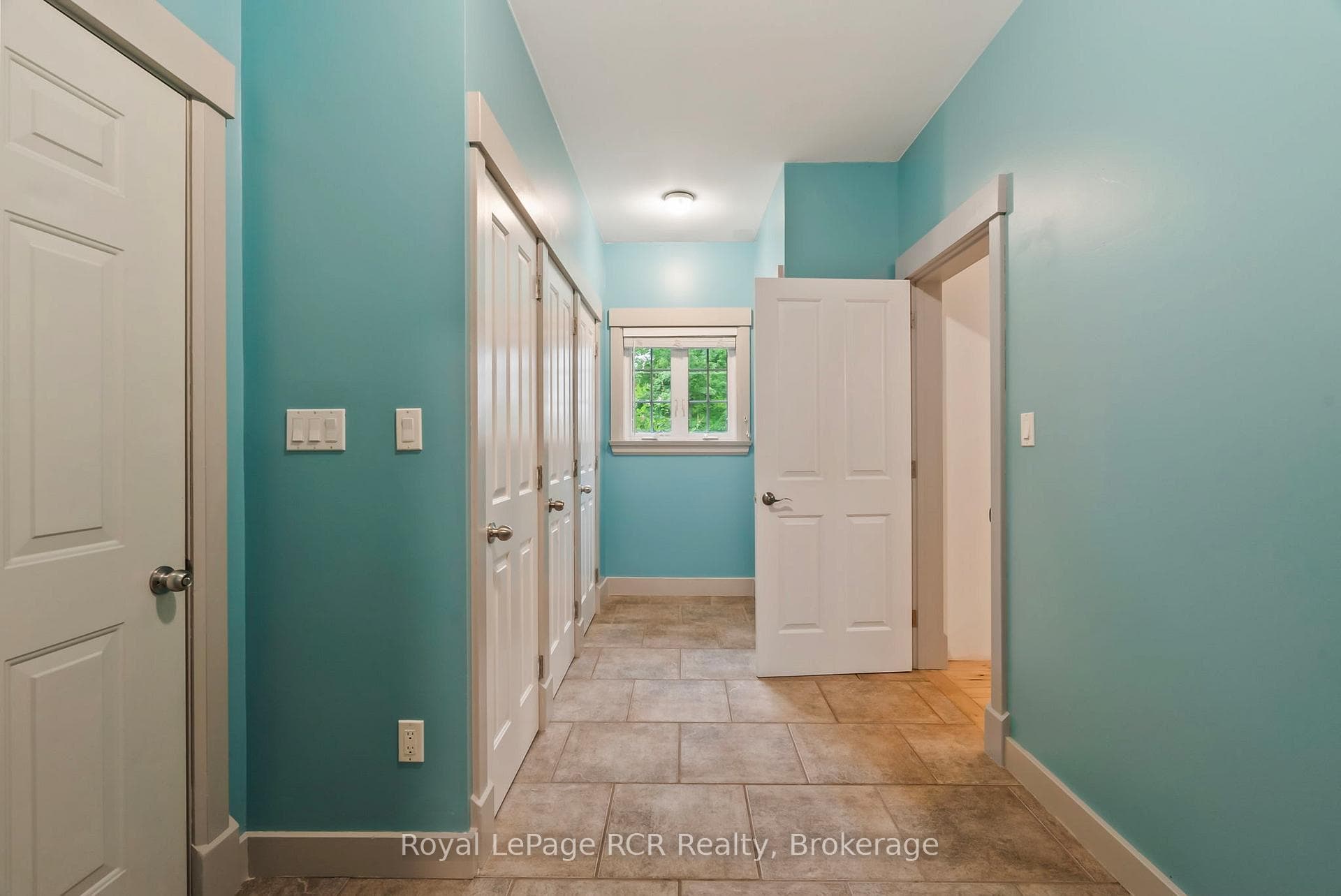 165 Napoleon Street photo 23