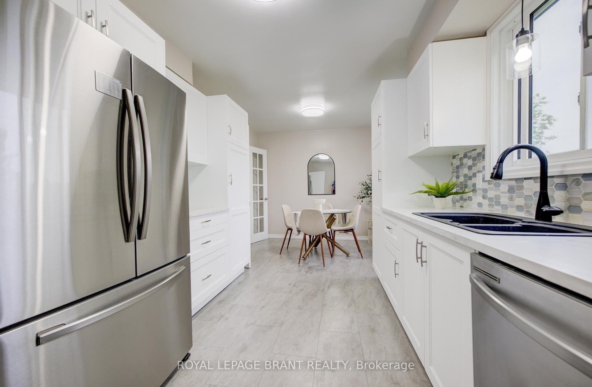 147 Moffat Drive photo 14