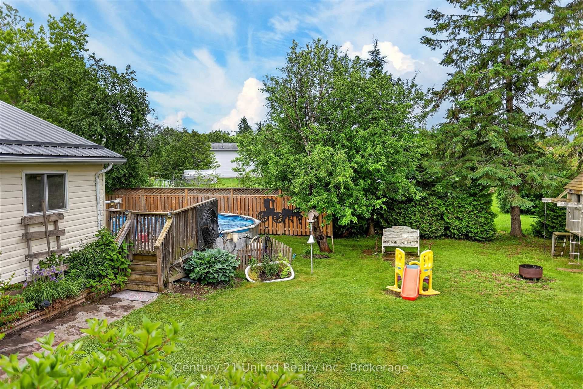 12 Emily Court photo 40