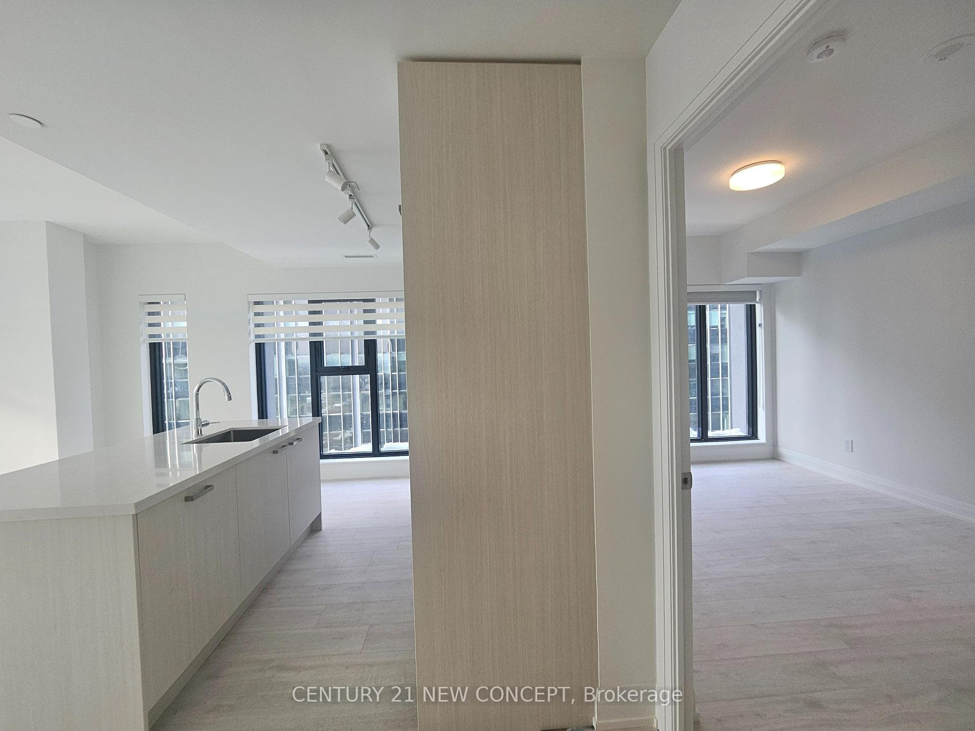 20 Soudan Avenue Unit 1507 photo 10