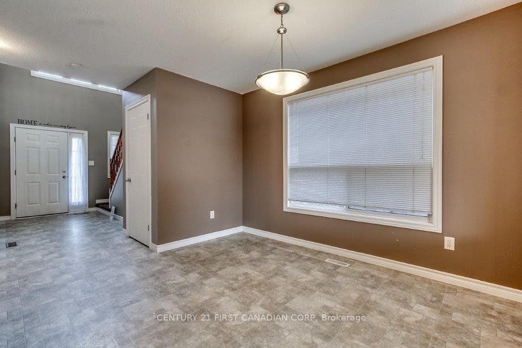1754 MICKLEBOROUGH Drive photo 10