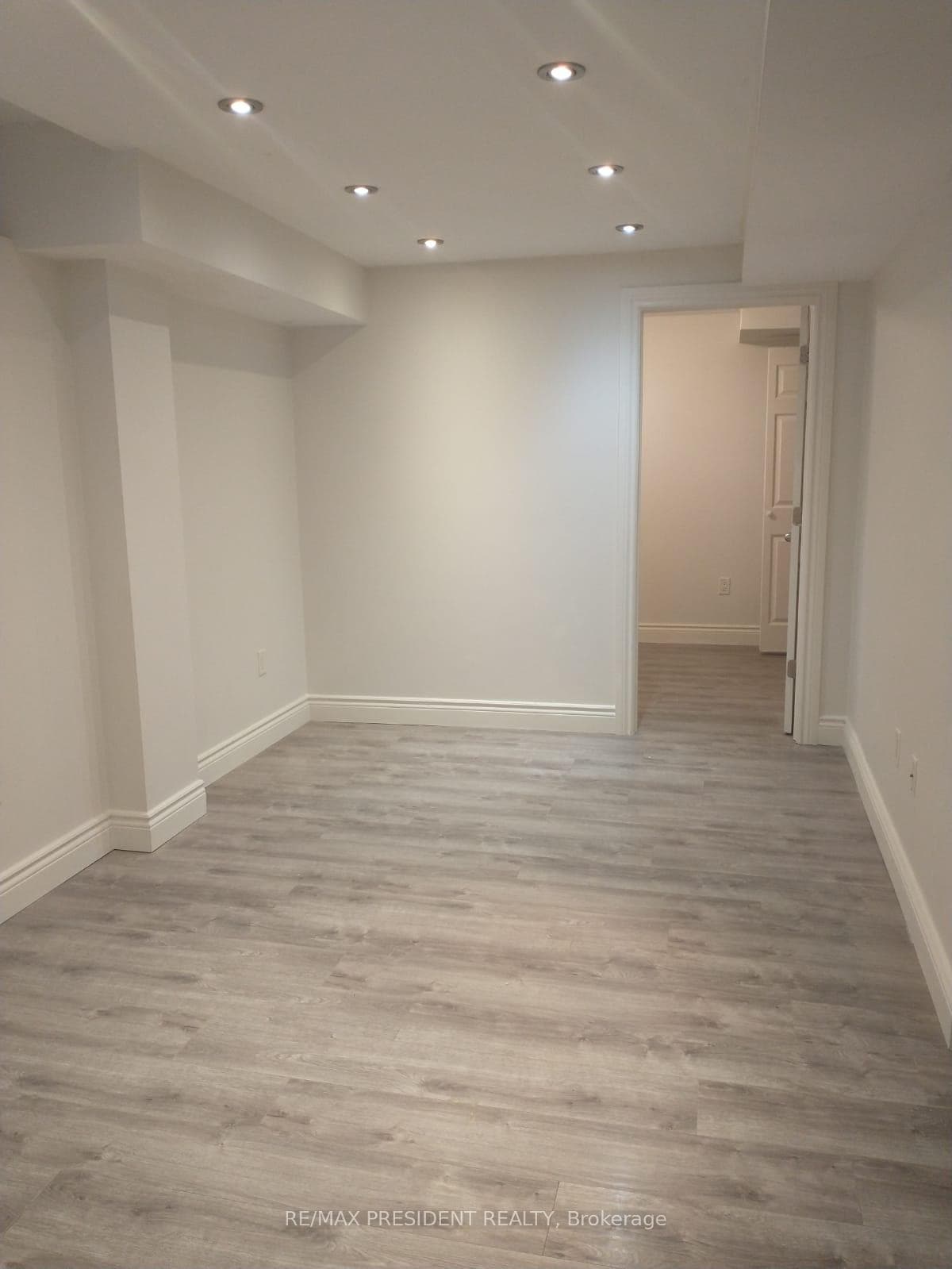 100 Sugarhill Drive Unit BSMT photo 3