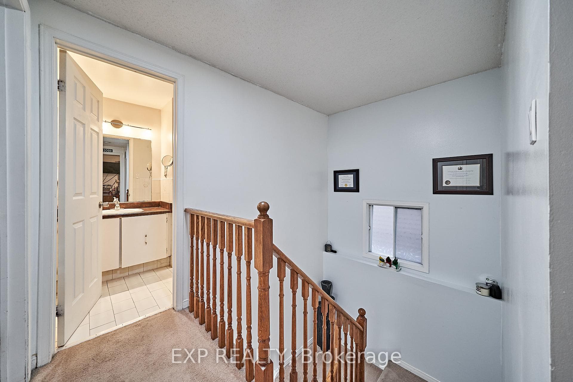 97 Kirby Crescent photo 11