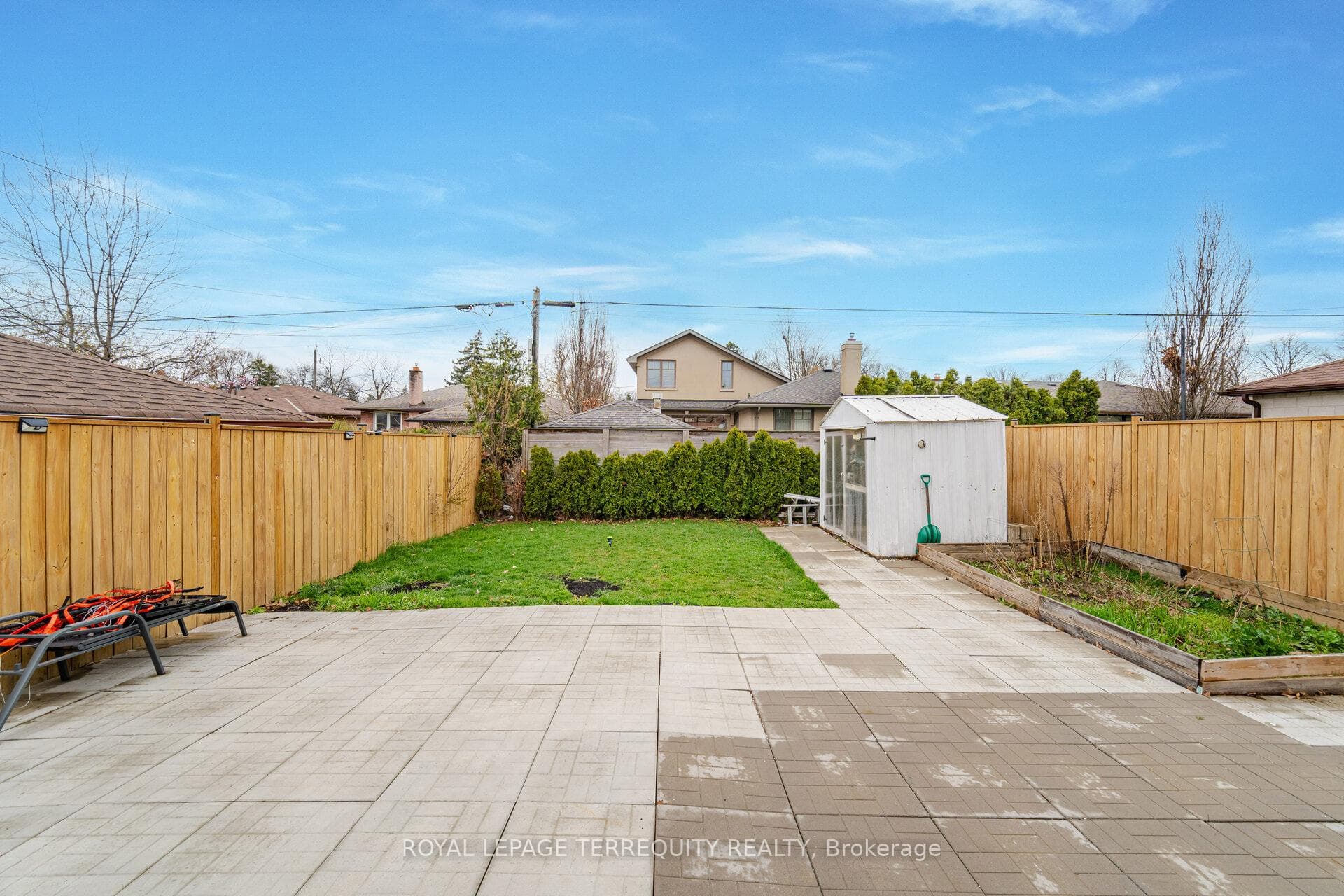 209 Pellatt Avenue photo 34