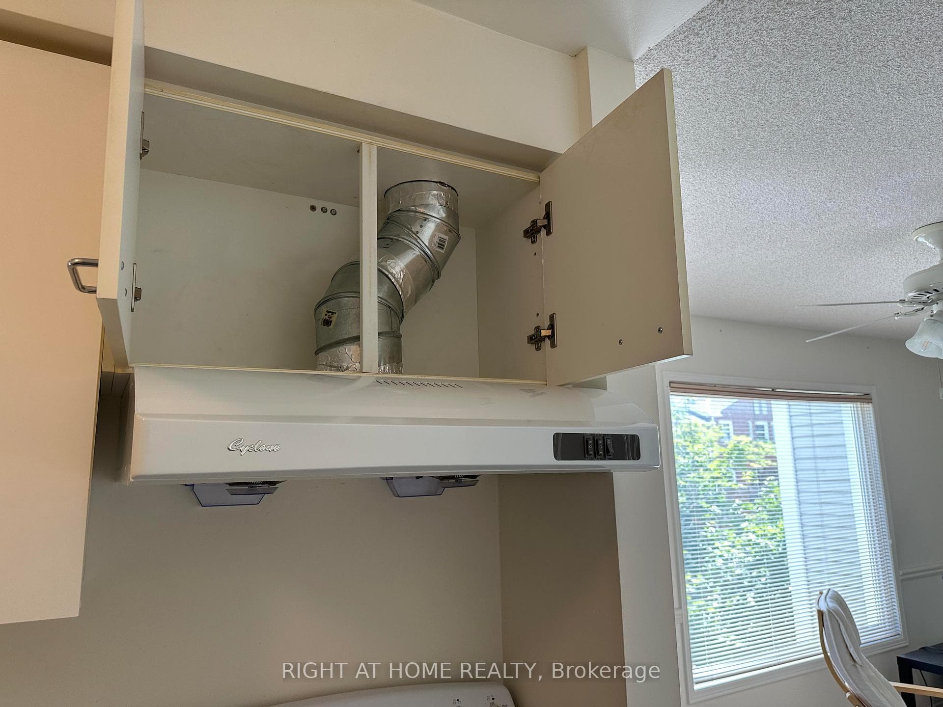 powerful rangehood connection to outside building