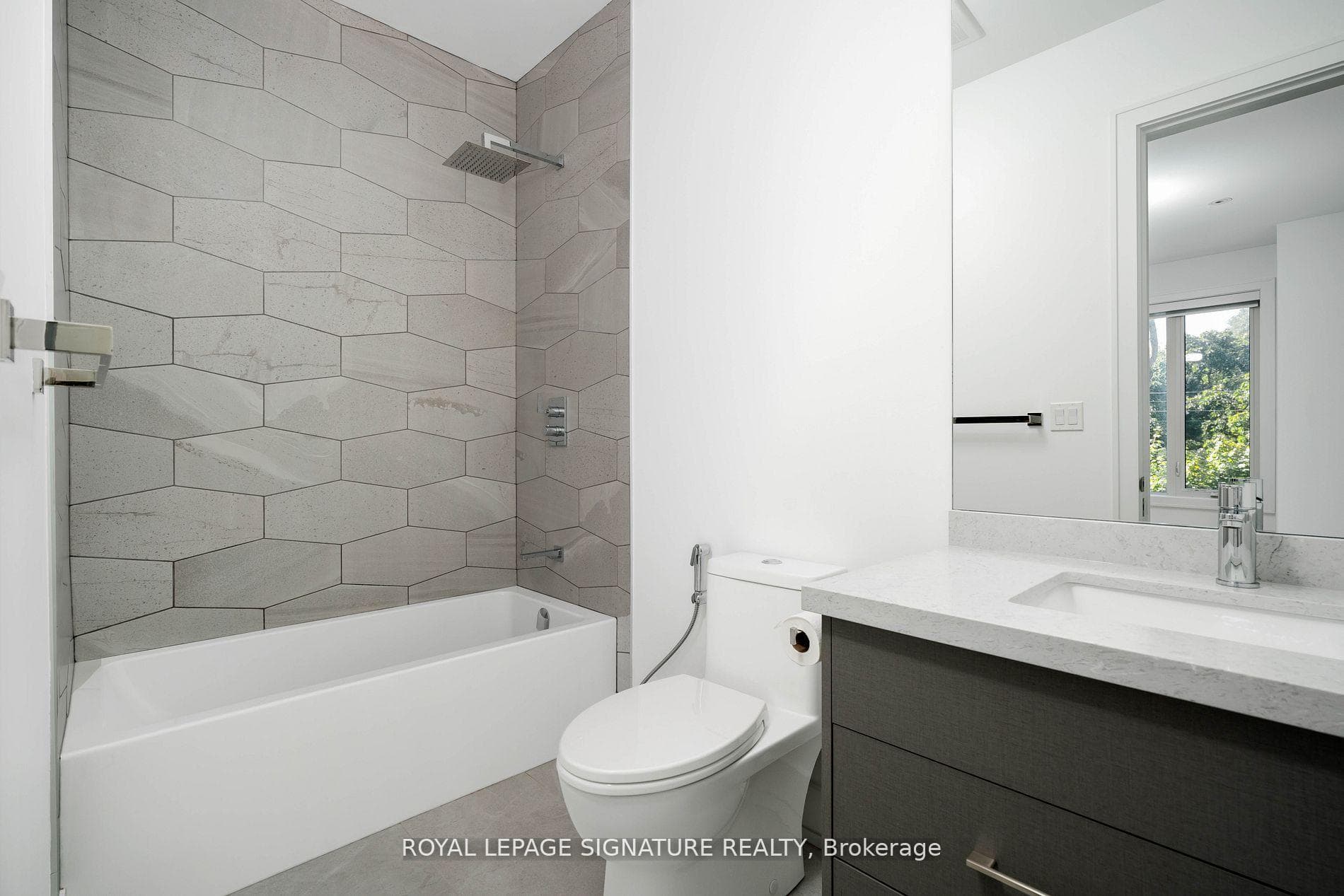 34 Edgecroft Road photo 25