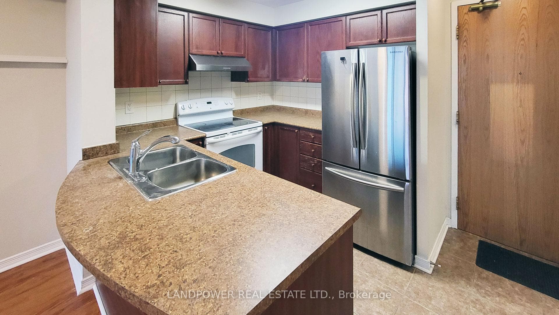 5500 Yonge Street Unit 2403 photo 2