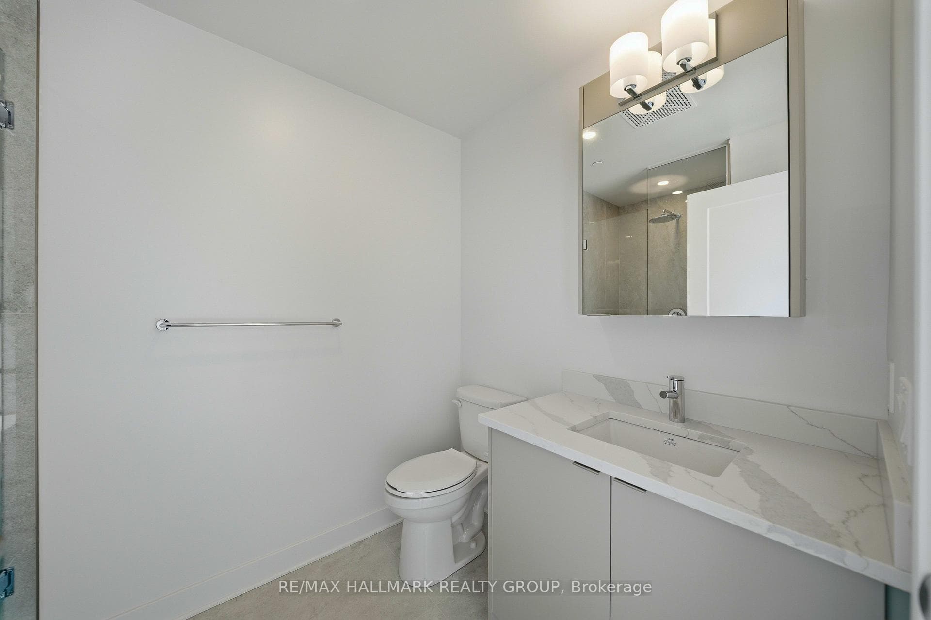 180 George Street Unit 2601 photo 21
