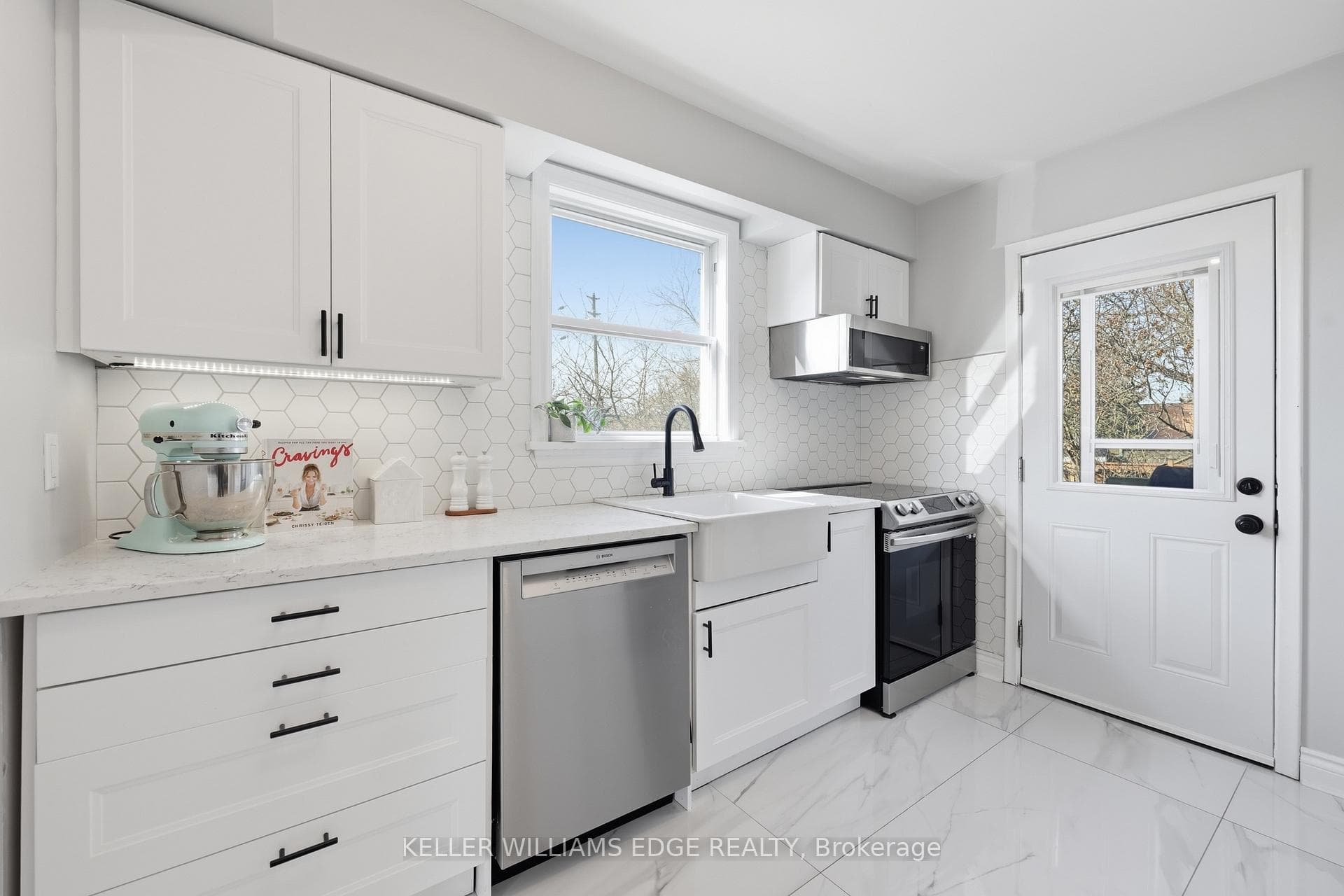 4527 Bennett Road photo 7