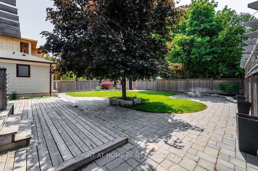 454 Seabourne Drive photo 19