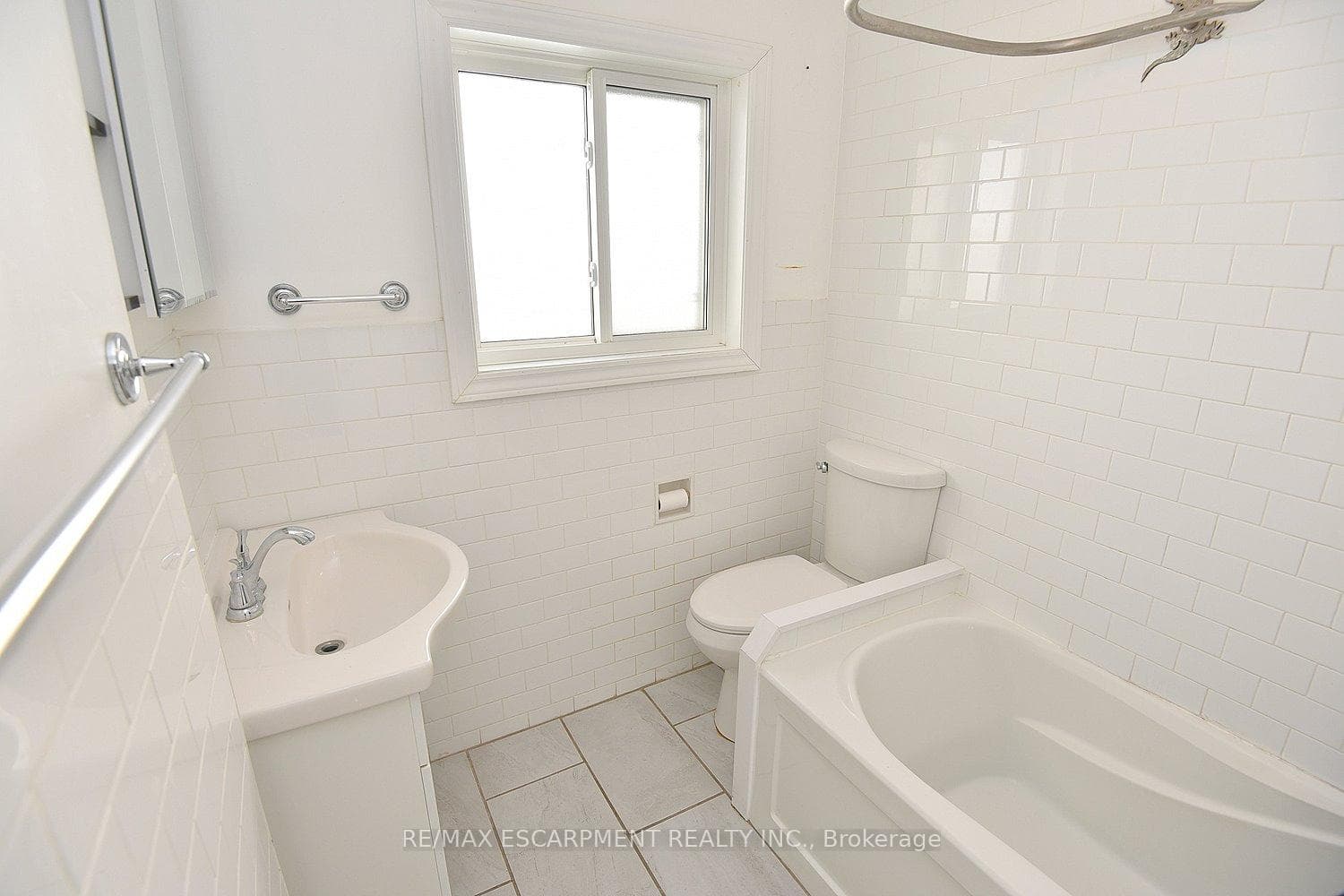 295 Paling Avenue photo 14