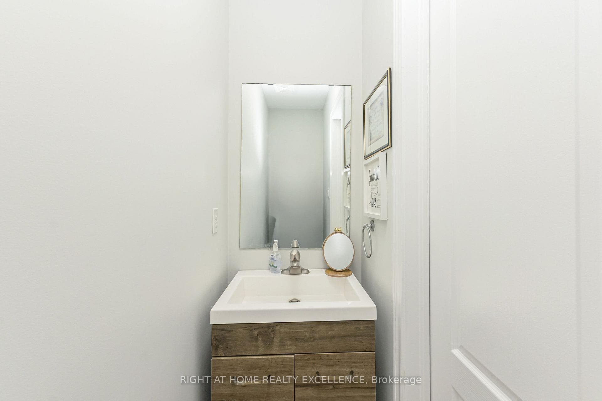 17 Keeleview Crescent photo 12