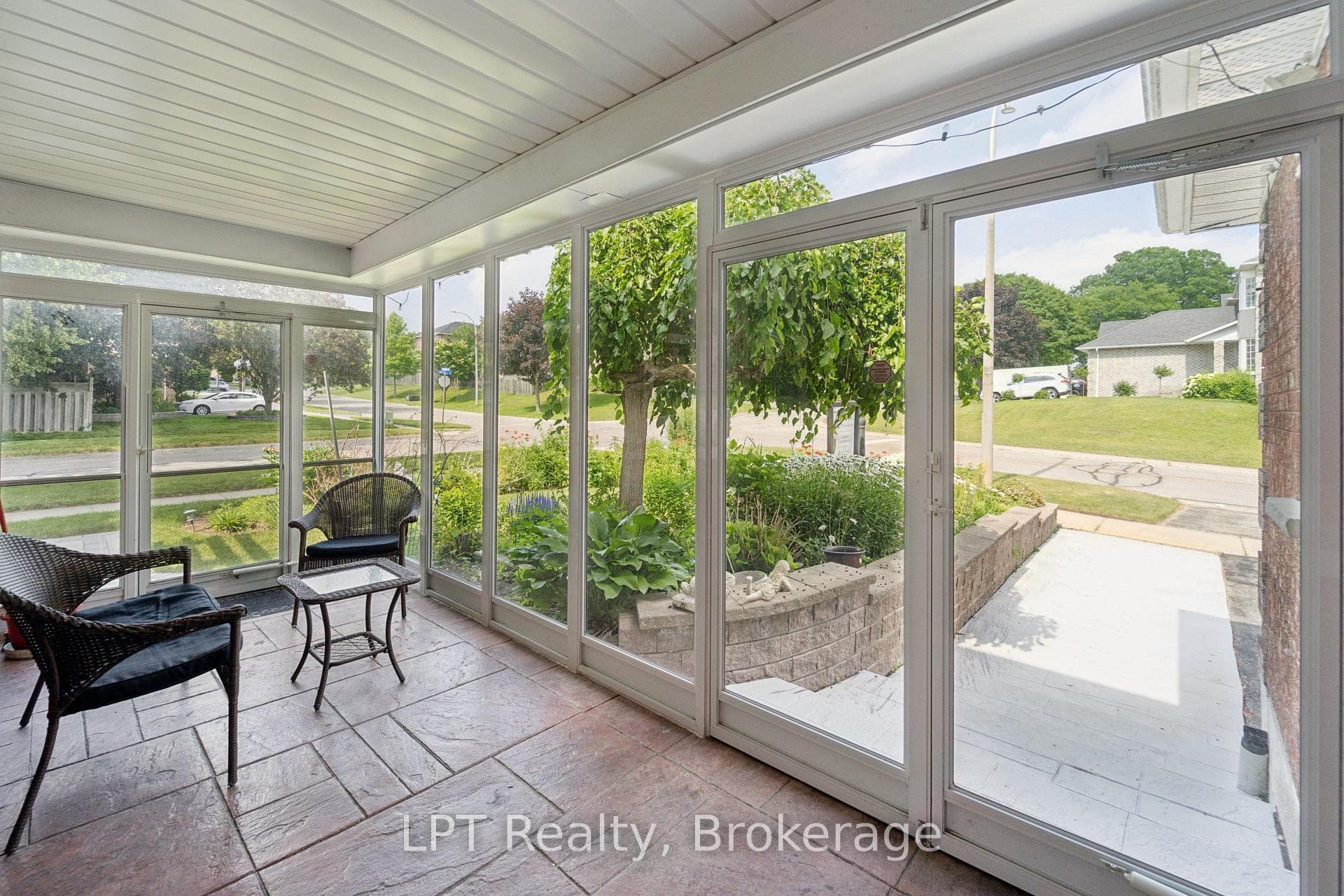 1 Mayfield Crescent photo 3