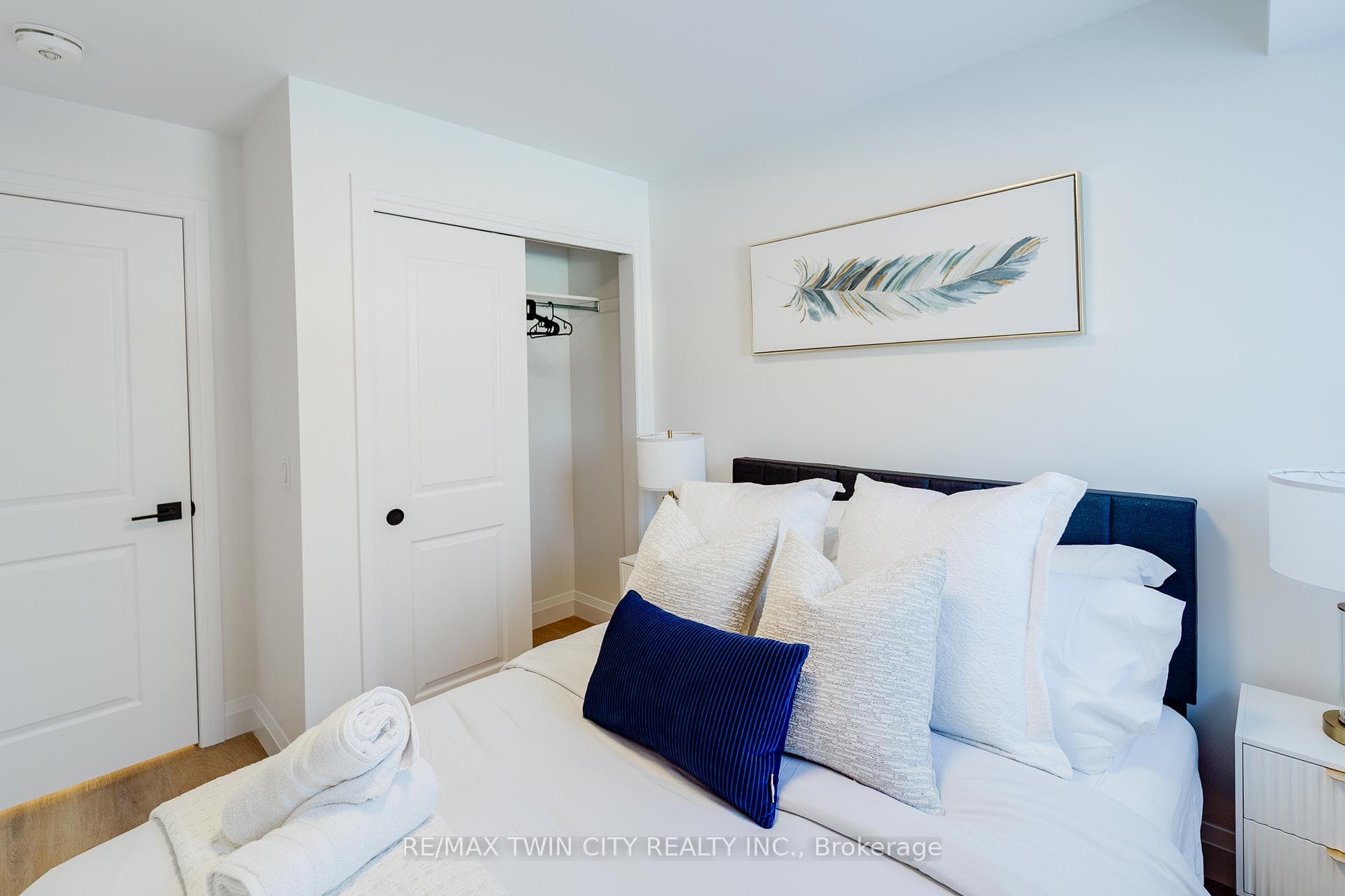 825 Stirling Avenue Unit 1 photo 12