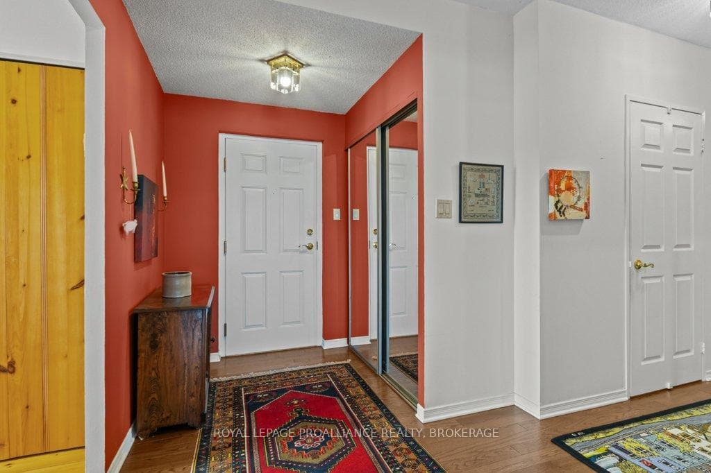 1000 King Street Unit 503 photo 6