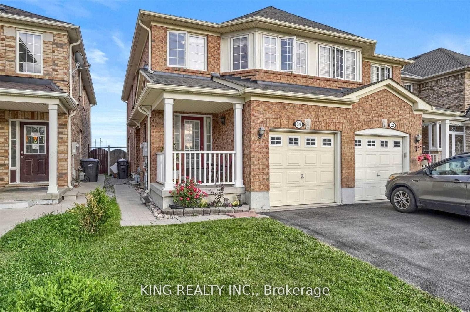 54 COACHLIGHT Crescent photo 1