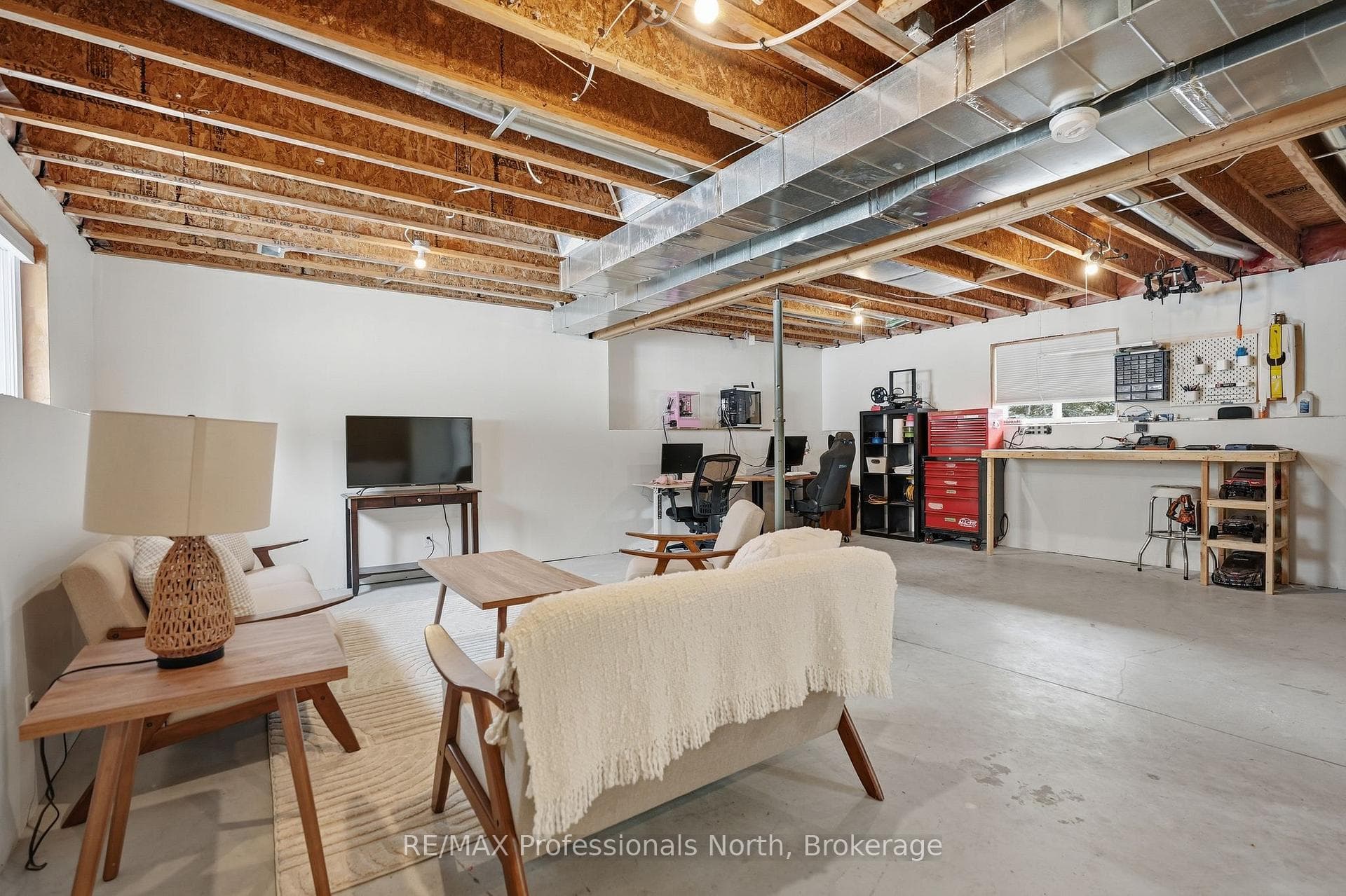 1036 Post Road photo 27