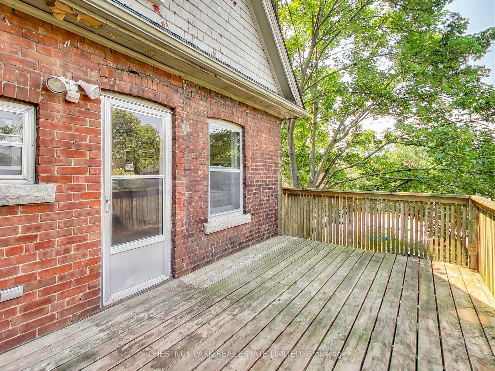 140 Hepbourne Street Unit Upper photo 34