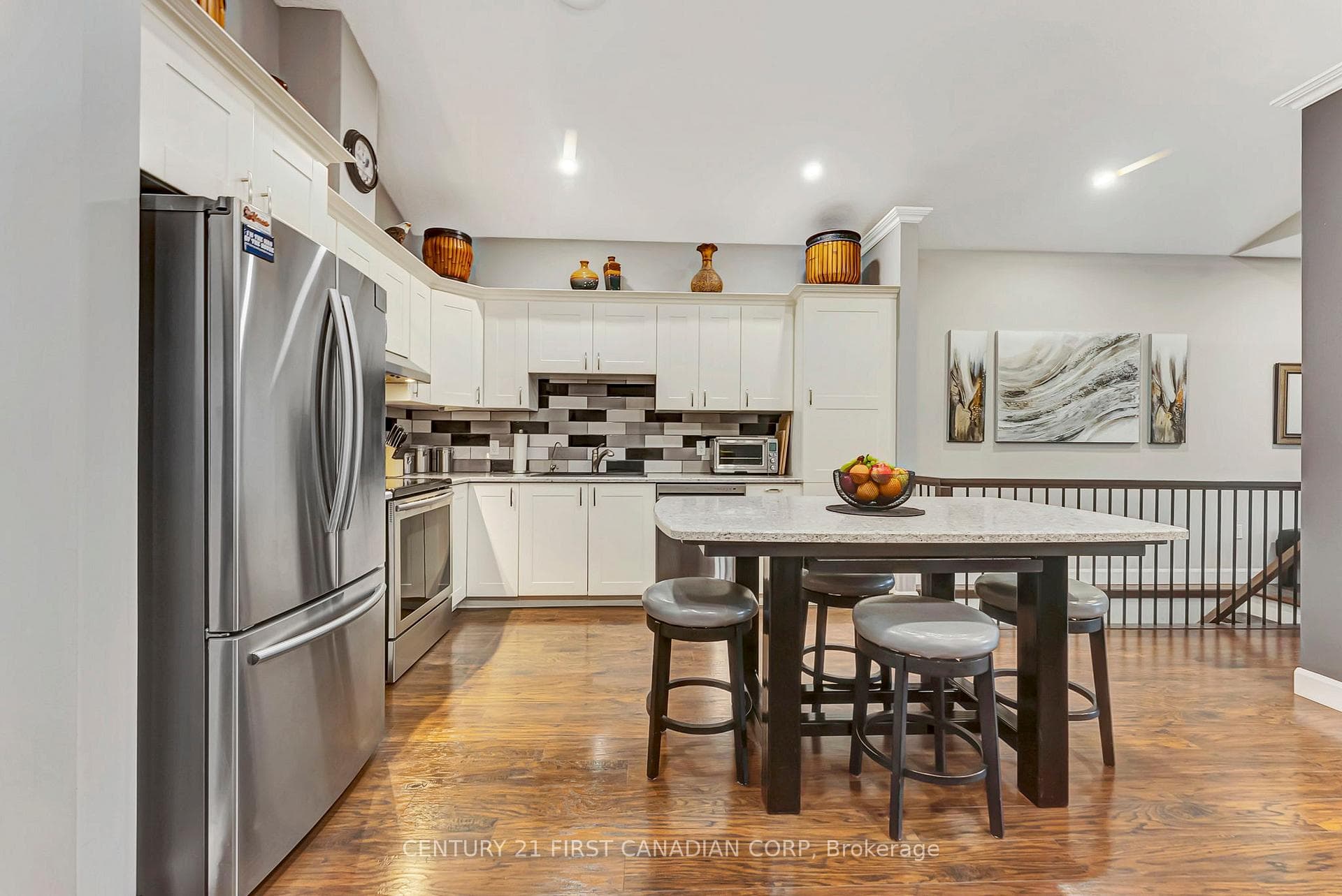 208 Nelson Street photo 10
