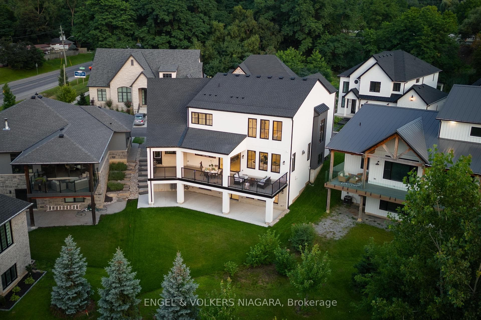 6 Fedorkow Lane photo 32