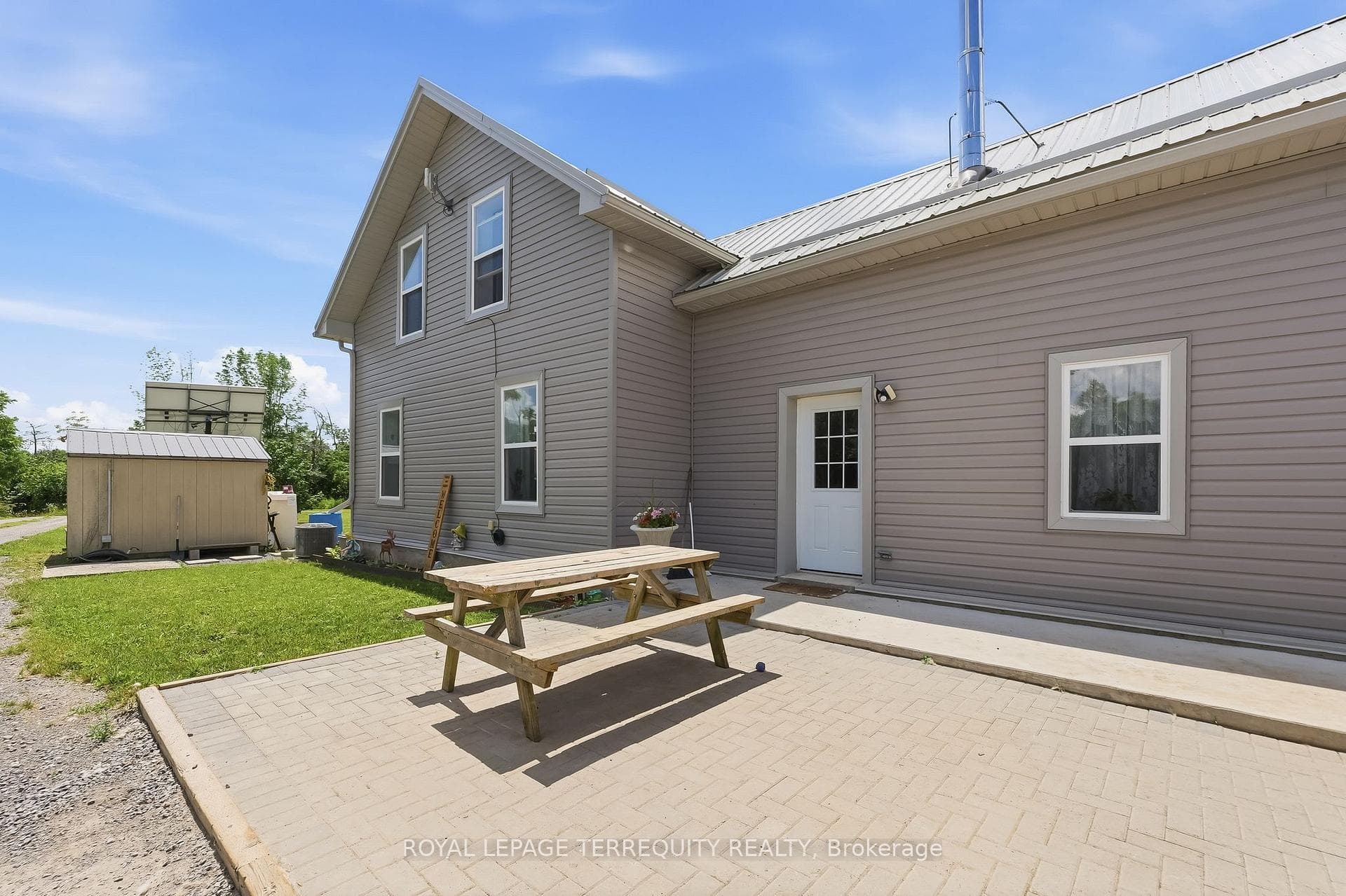 298 Crofts Road photo 32