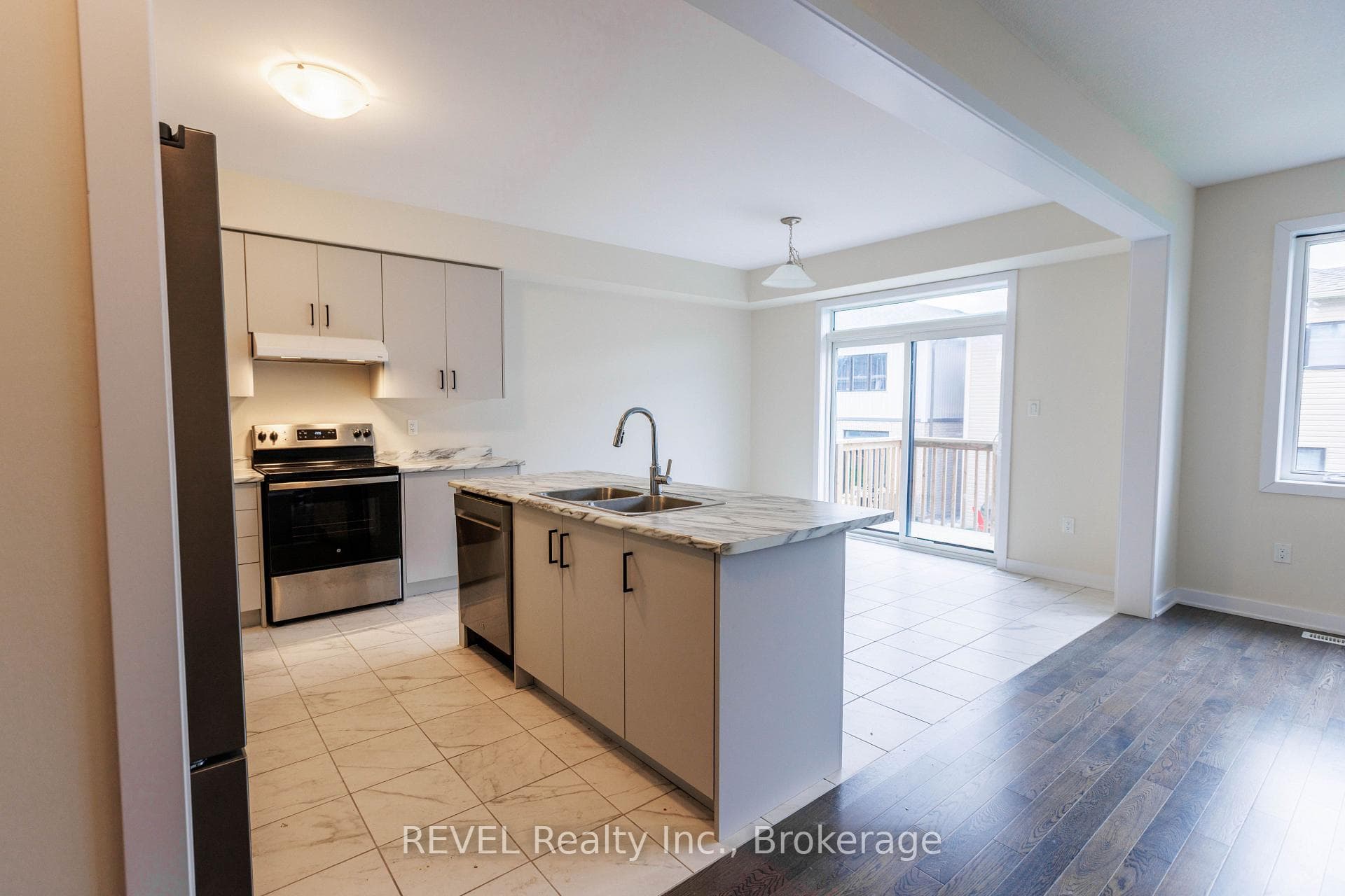 133 Stern Drive photo 7