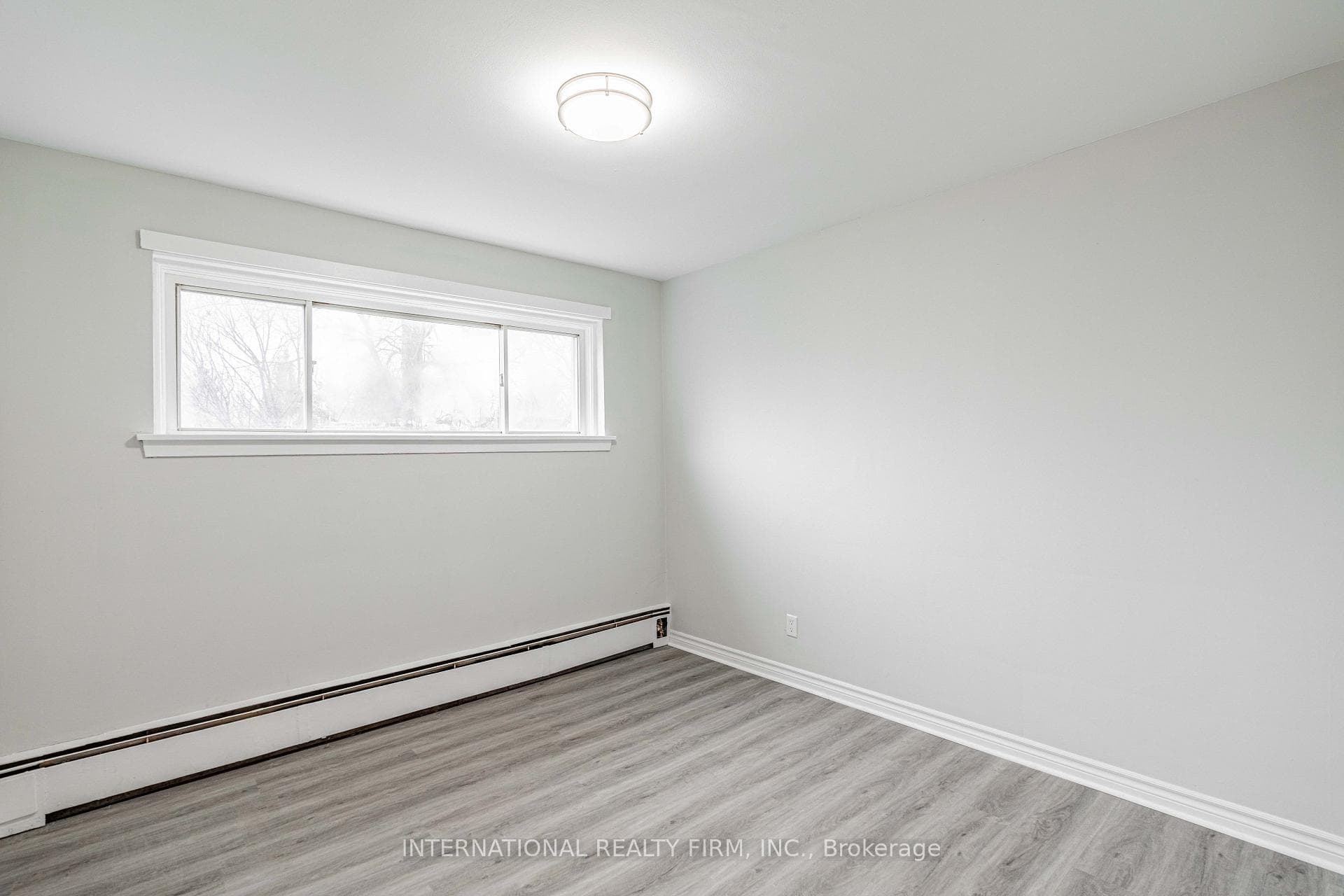 1284 Gramercy Park Place photo 22