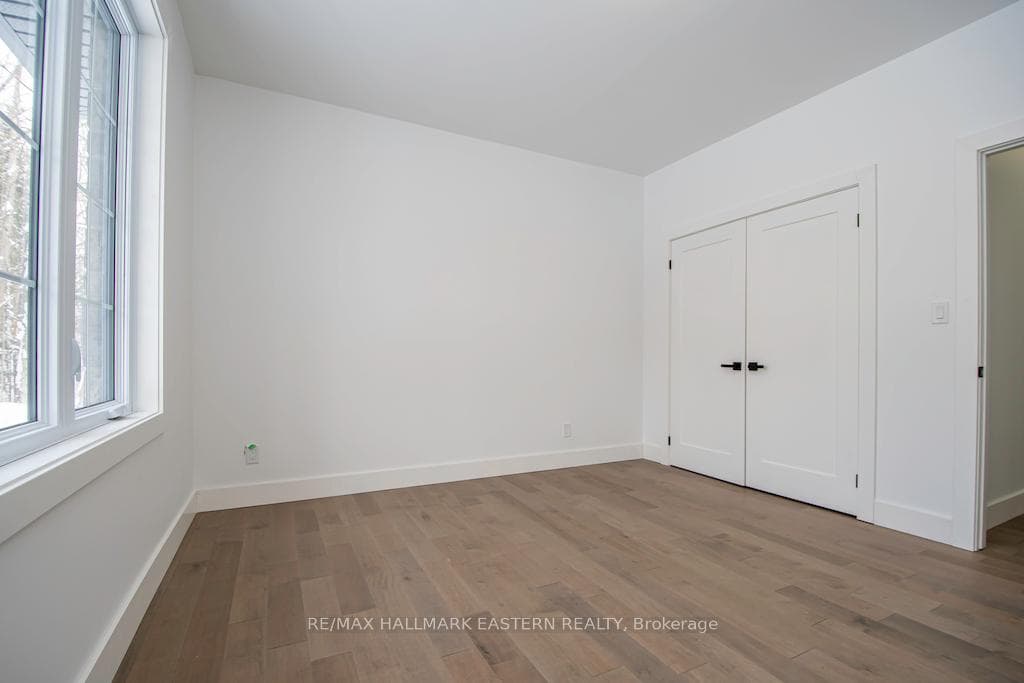 11 Maplewood Court photo 23