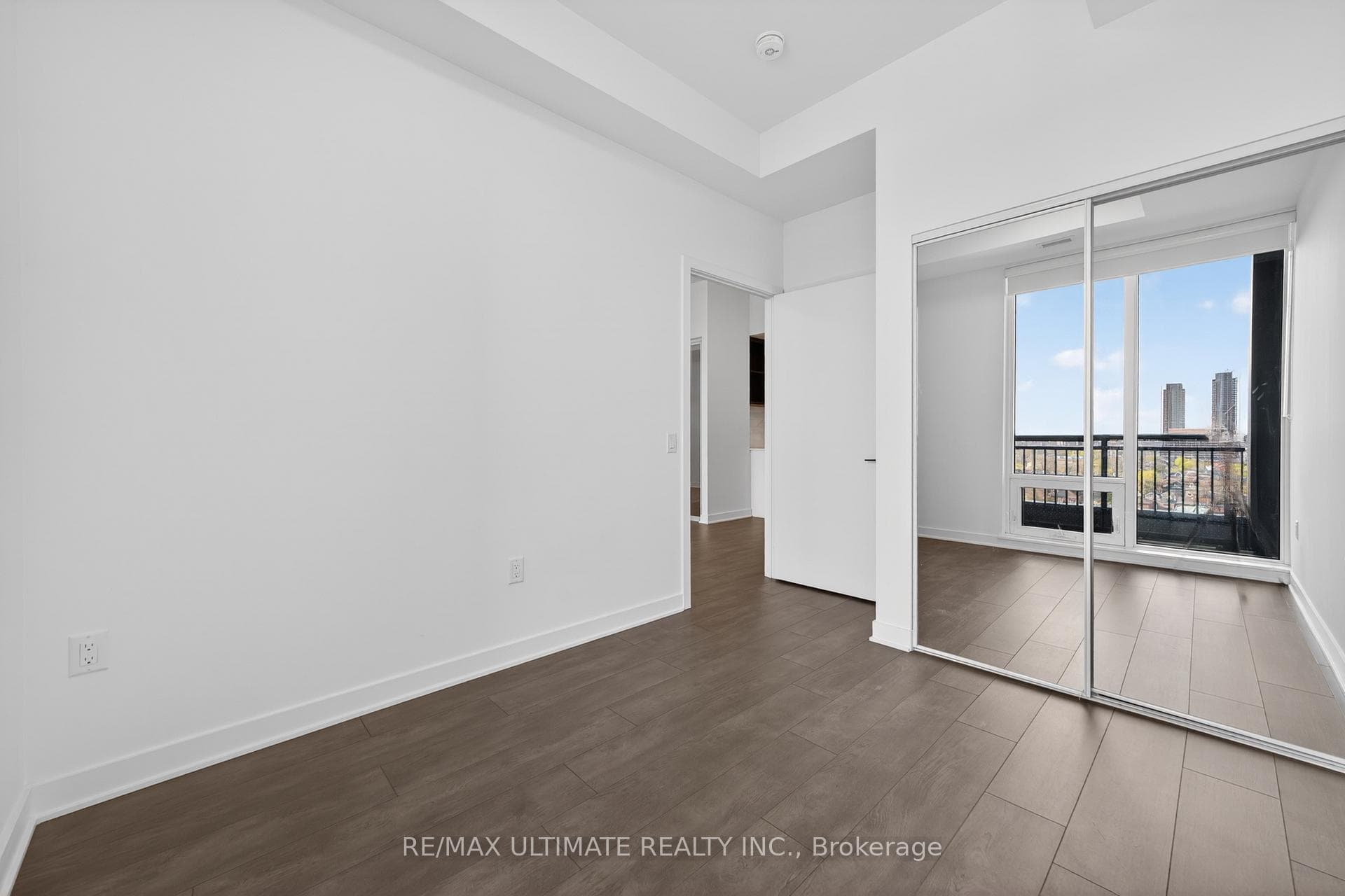 1185 Dupont Street Unit 901 photo 13