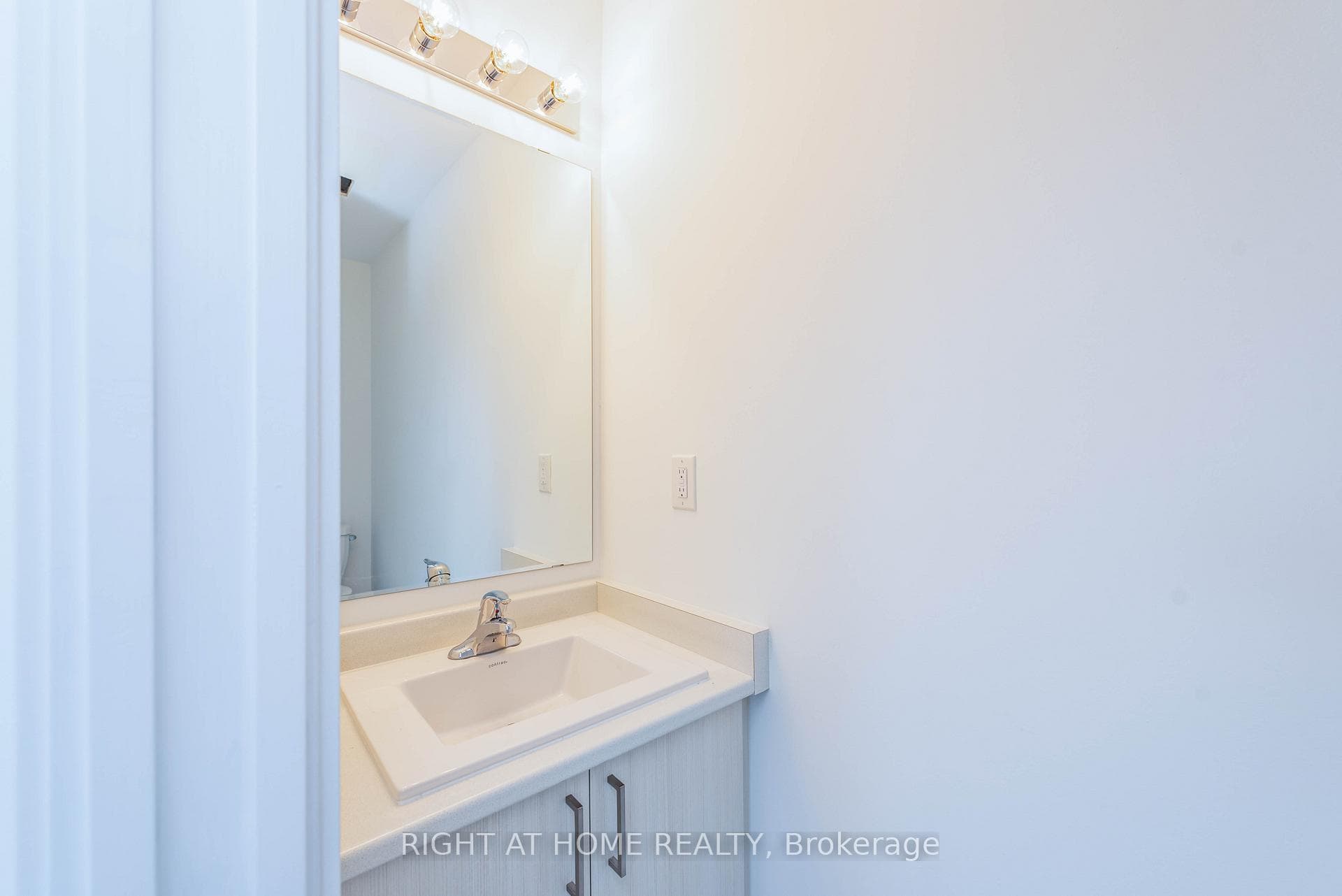 197 Monarch Avenue photo 13