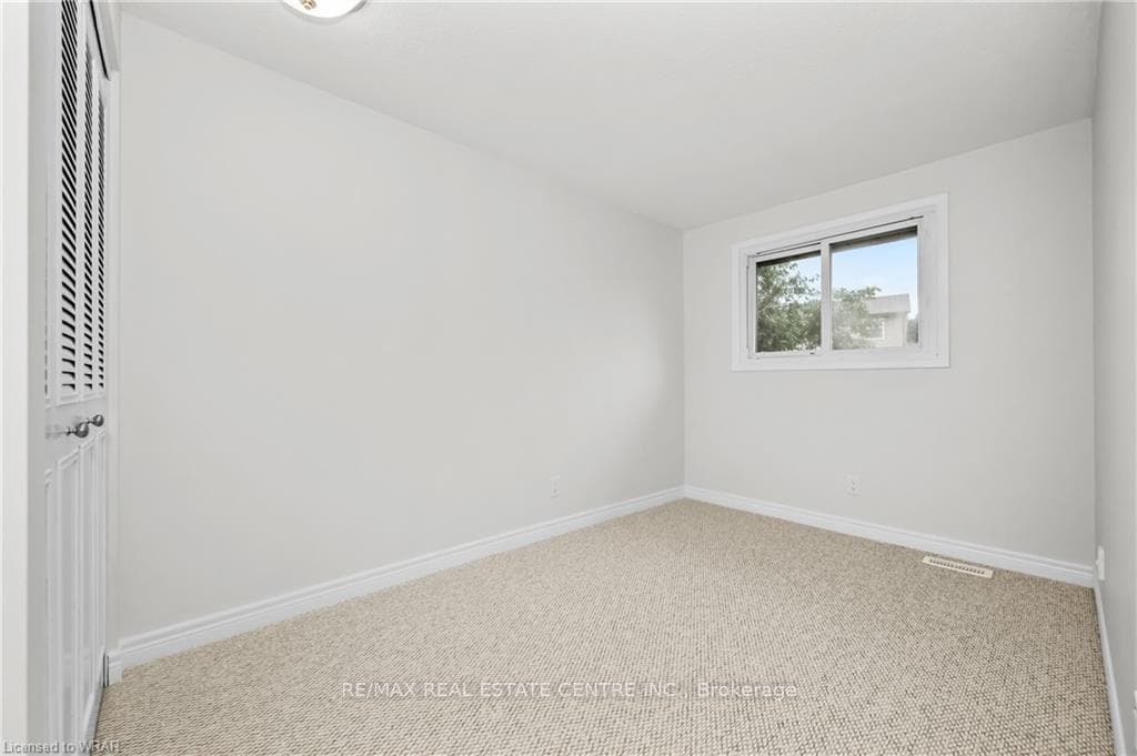 210 Glamis Road Unit 26 photo 19