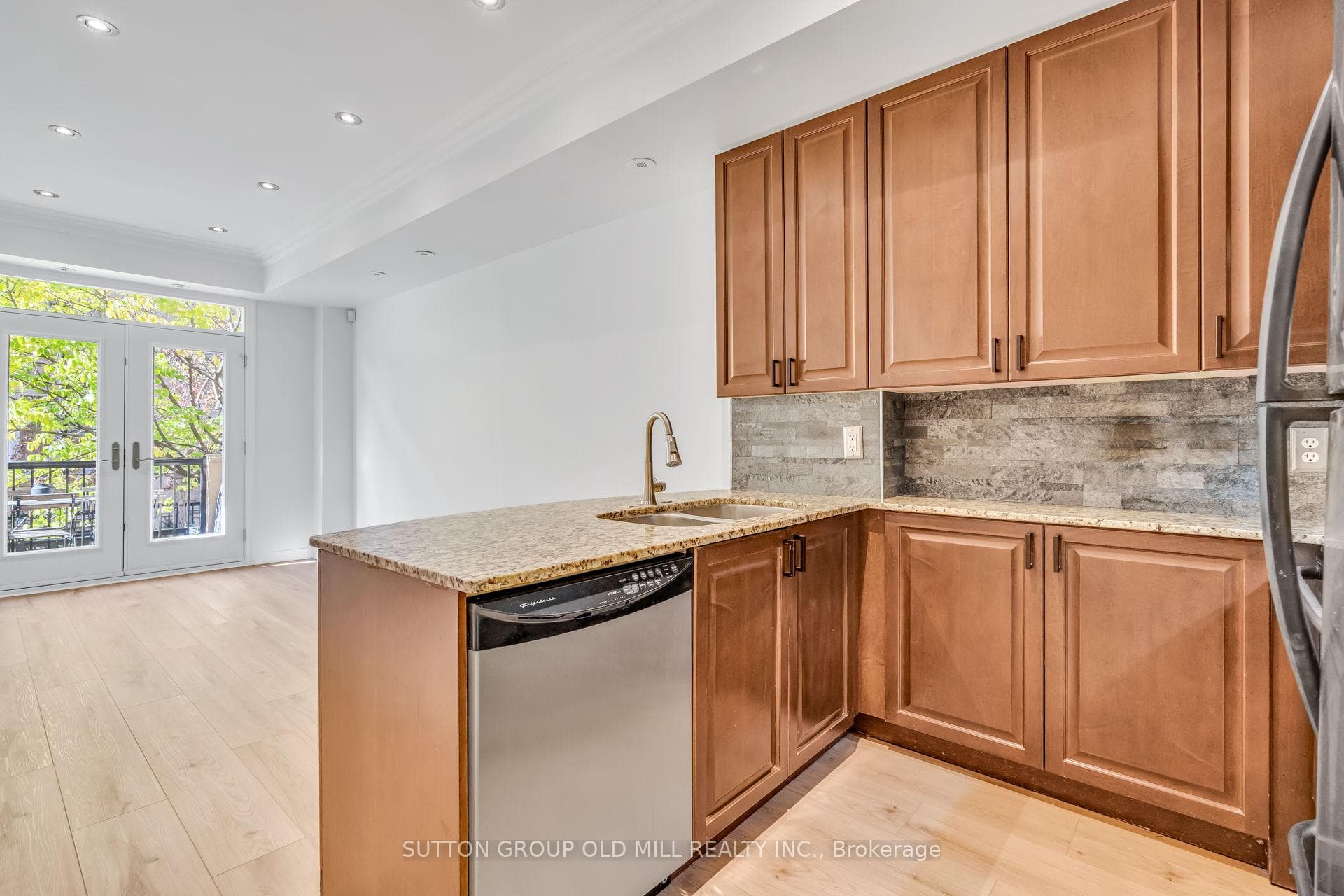 78 Carr Street Unit 29 photo 16