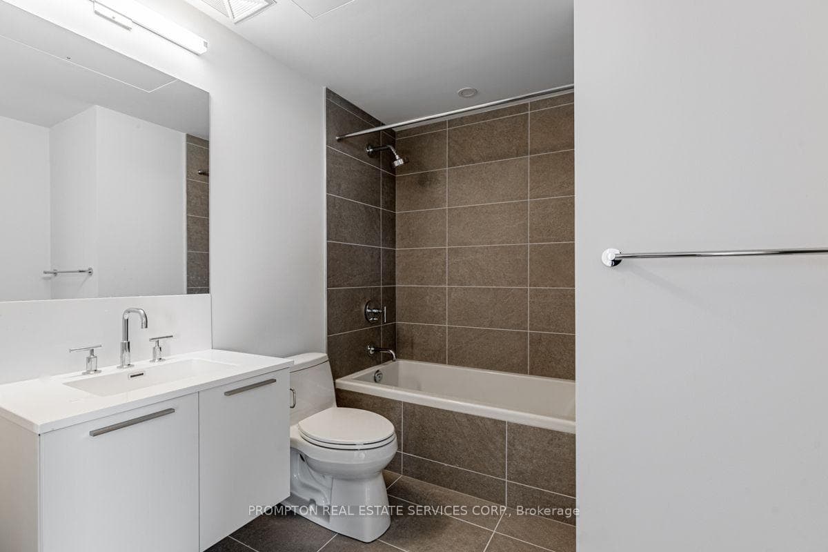 3 Gloucester Street Unit 4503 photo 19