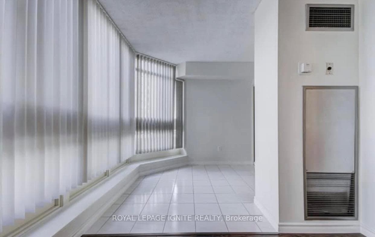 3231 Eglinton Avenue Unit 201 photo 13