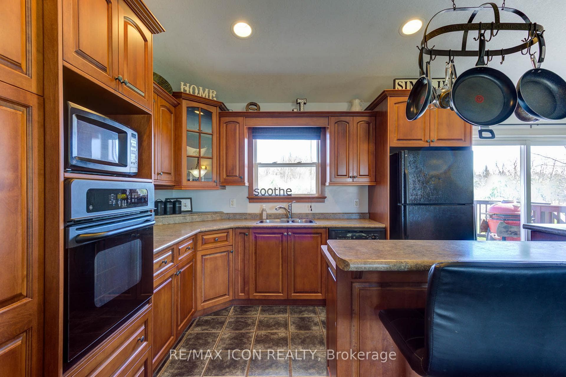 9643 3 Road photo 12