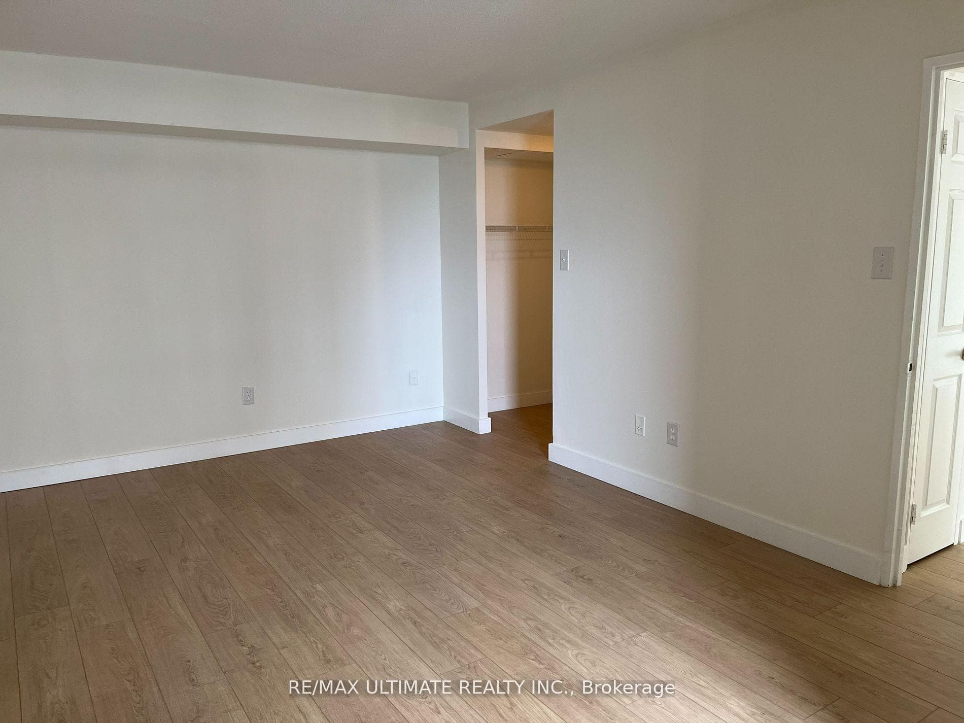 3233 Eglinton Avenue Unit 1410 photo 28
