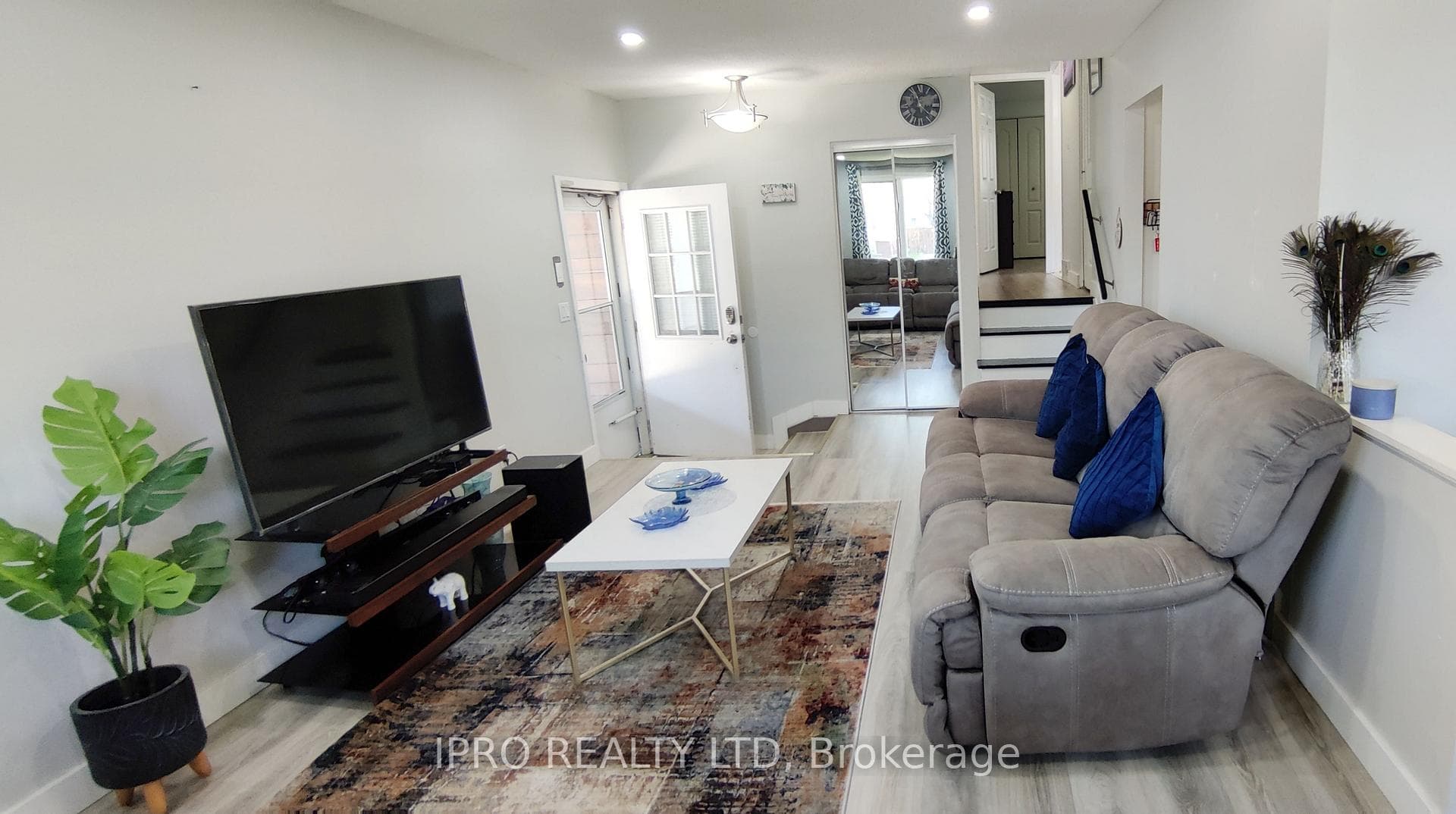 3007 Forest Glade Drive photo 10