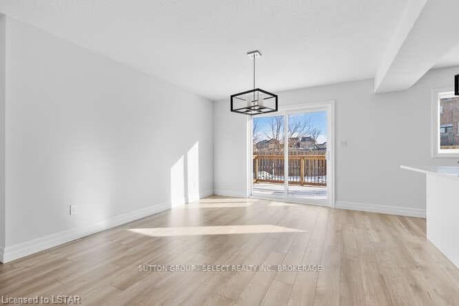261 PITTOCK PARK Road Unit 9 photo 14