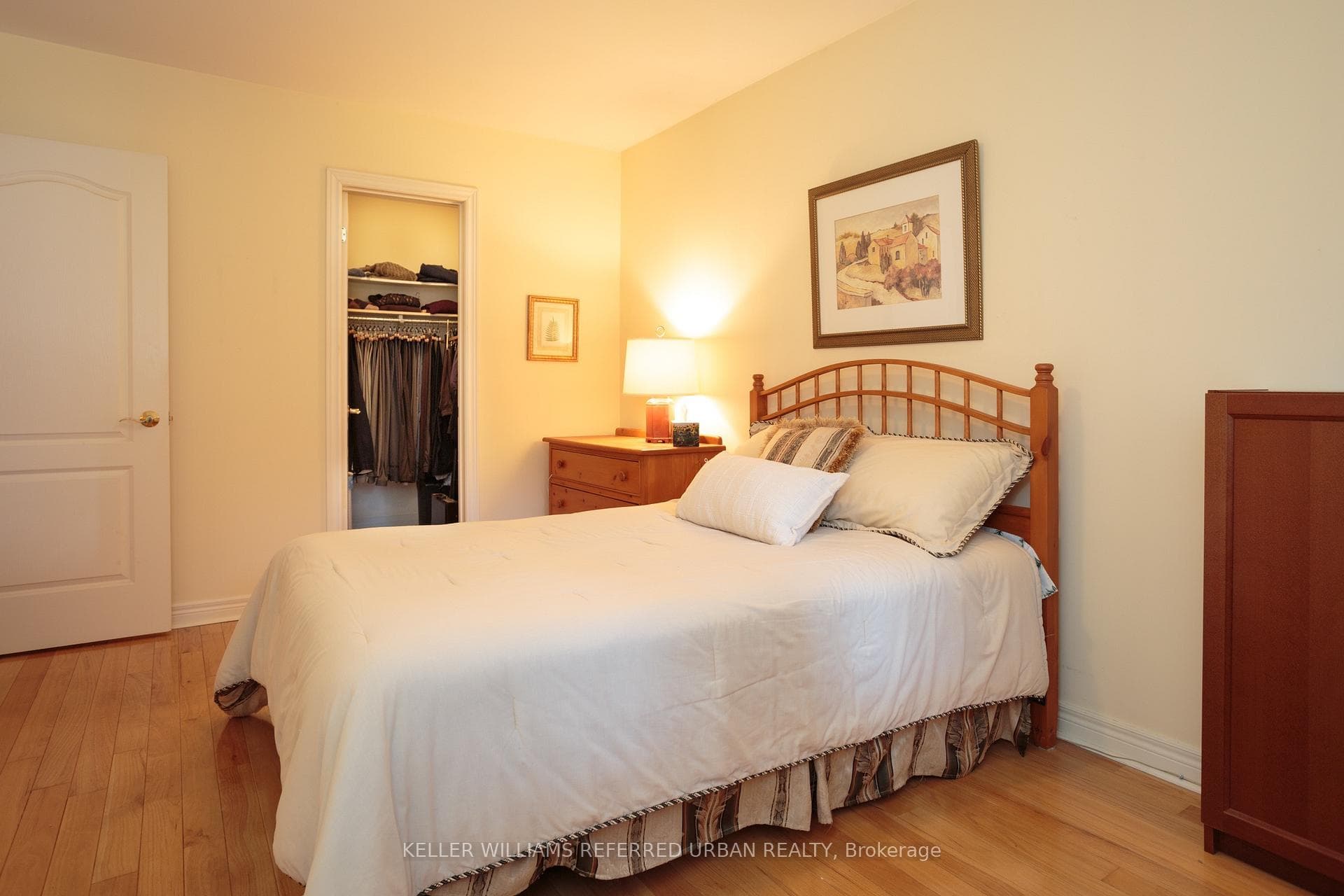 345 Moore Avenue photo 13