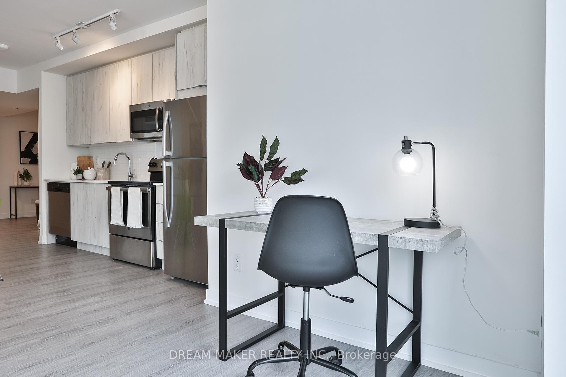 1350 Kingston Road Unit 101 photo 19