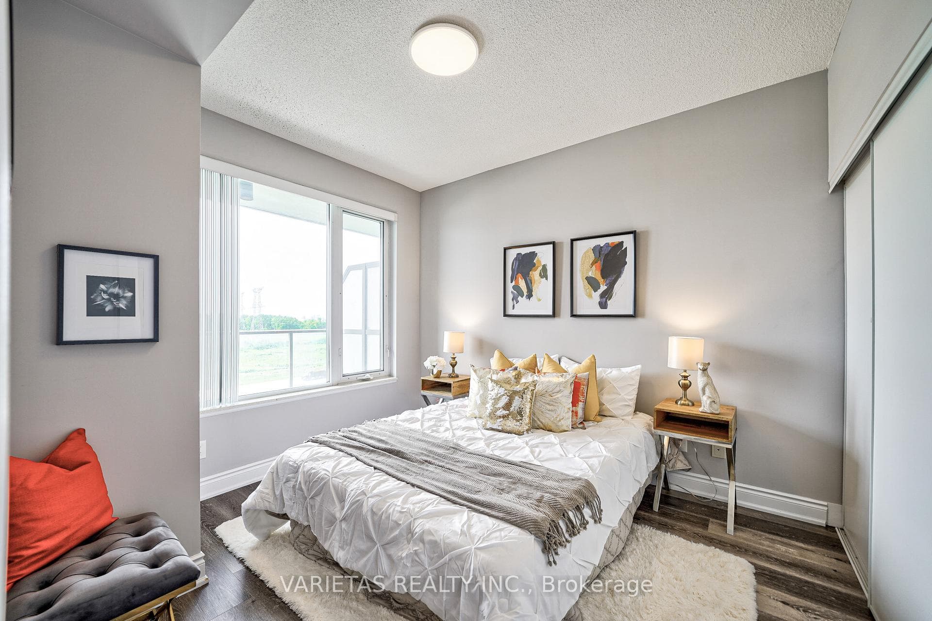 277 South Park Road Unit 910 photo 23
