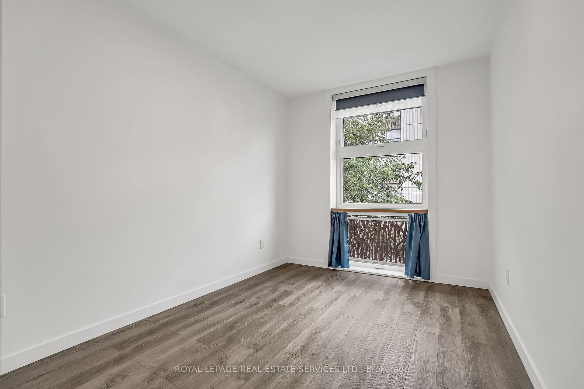 439 Winona Drive Unit C photo 36