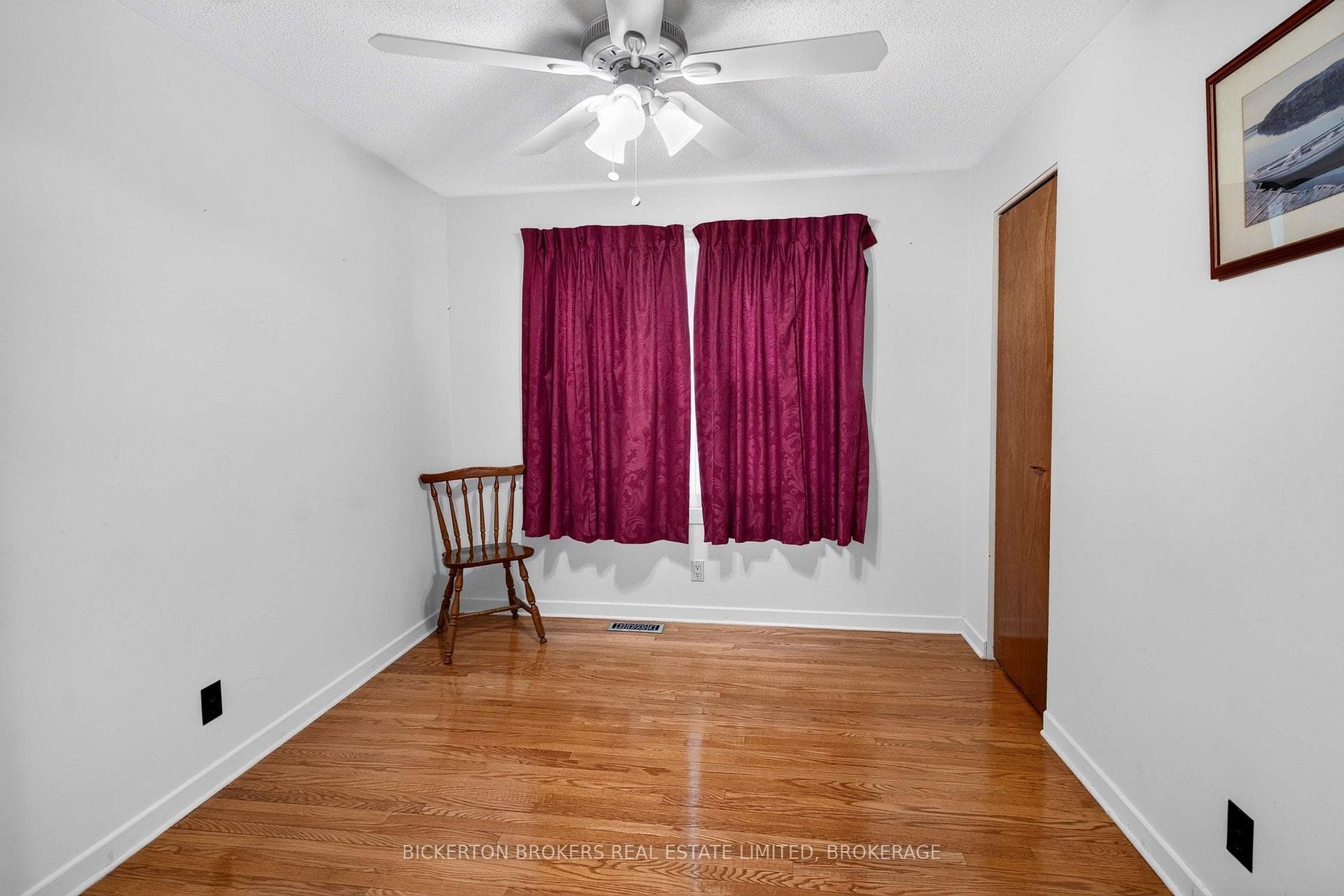 160 Elmwood Drive photo 14