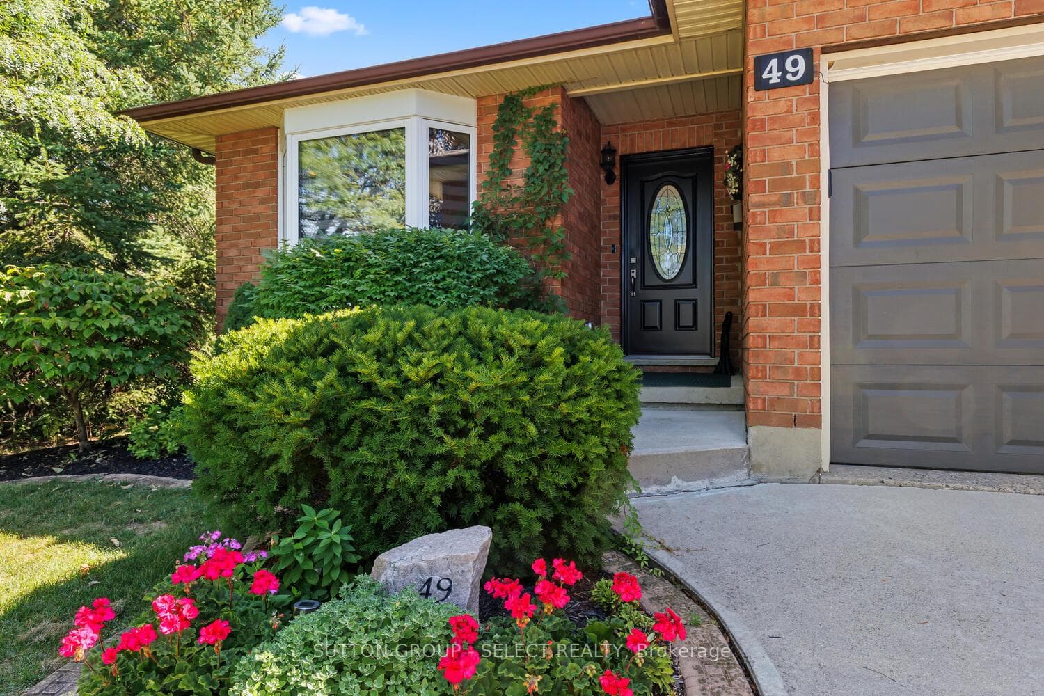 49 Neal Avenue photo 2
